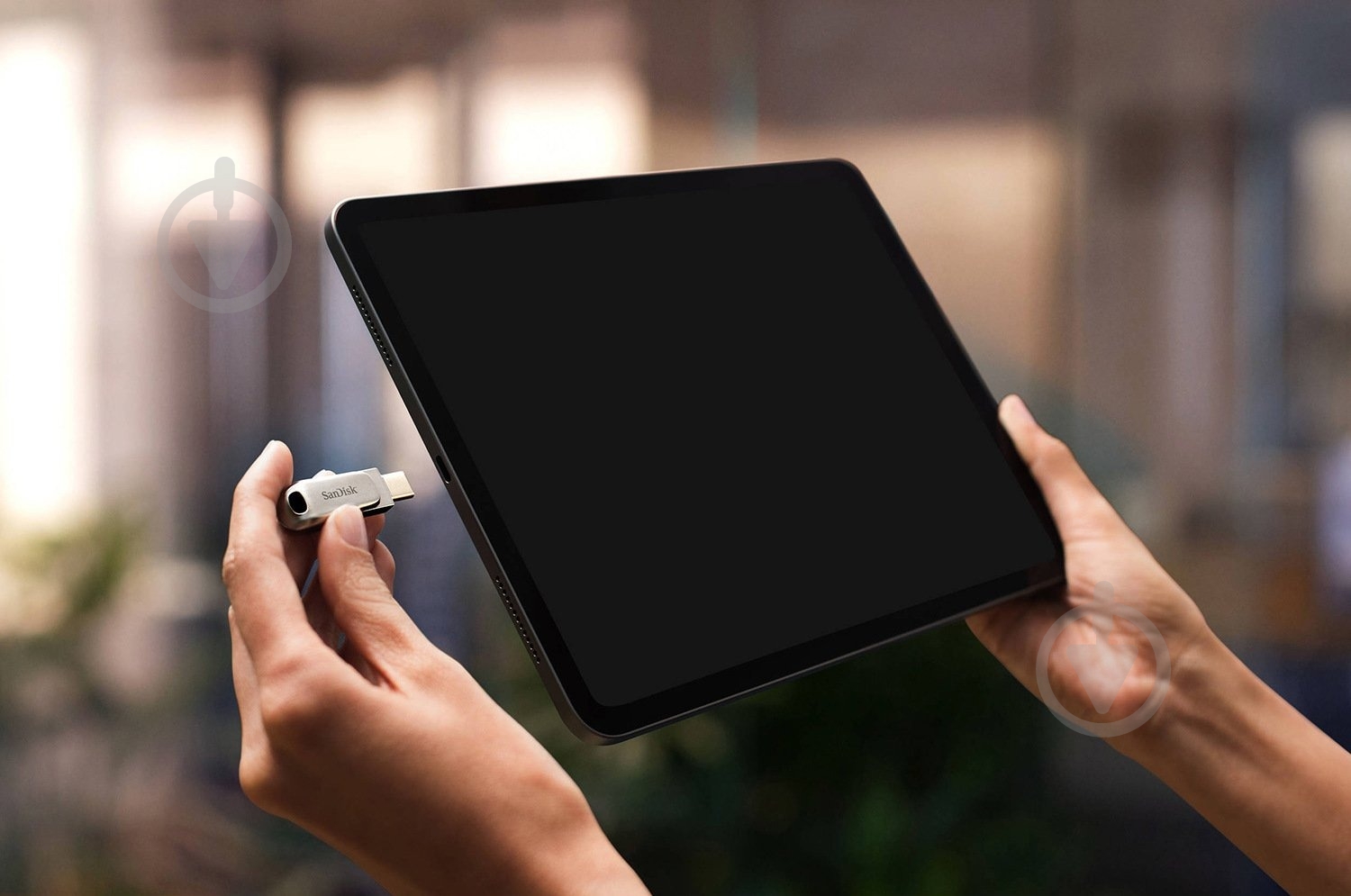 Флешпам'ять USB SanDisk Ultra Dual Drive Luxe 32 ГБ USB Type-C silver (SDDDC4-032G-G46) - фото 8 Флешпам'ять USB SanDisk Ultra Dual Drive Luxe 32 ГБ USB Type-C silver (SDDDC4-032G-G46) - фото 8