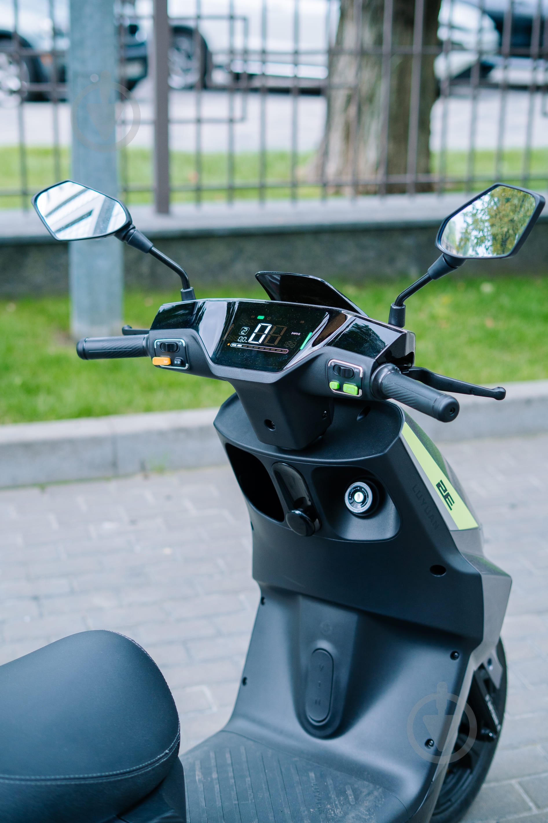 Электроскутер 2E S70 (2EESS70PLUS) серый - фото 20 Электроскутер 2E S70 (2EESS70PLUS) серый - фото 20