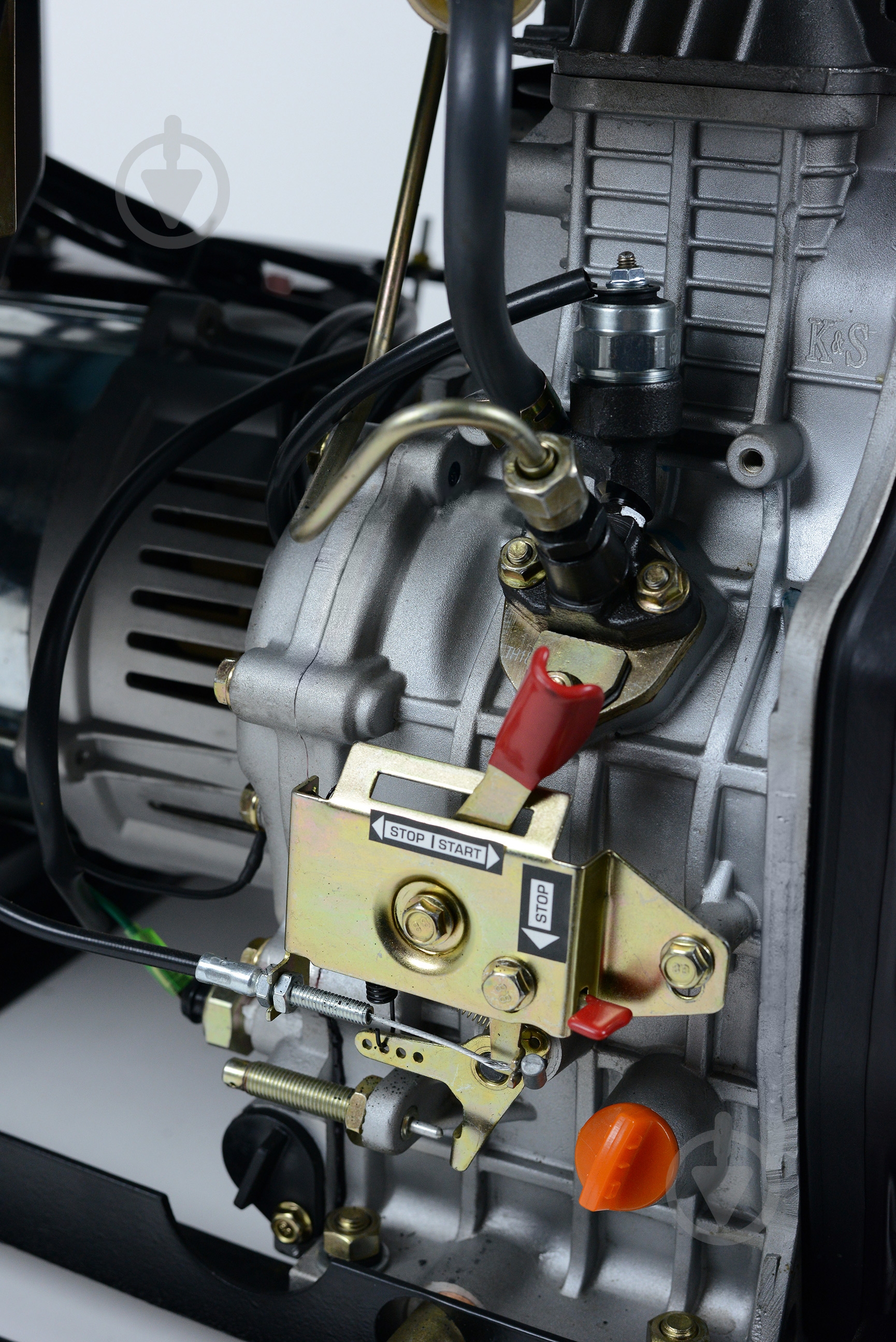 Генератор дизельный Konner&Sohnen 6 кВт / 6,5 кВт 380 В BASIC KS 8000 DE-3 - фото 7 Генератор дизельный Konner&Sohnen 6 кВт / 6,5 кВт 380 В BASIC KS 8000 DE-3 - фото 7