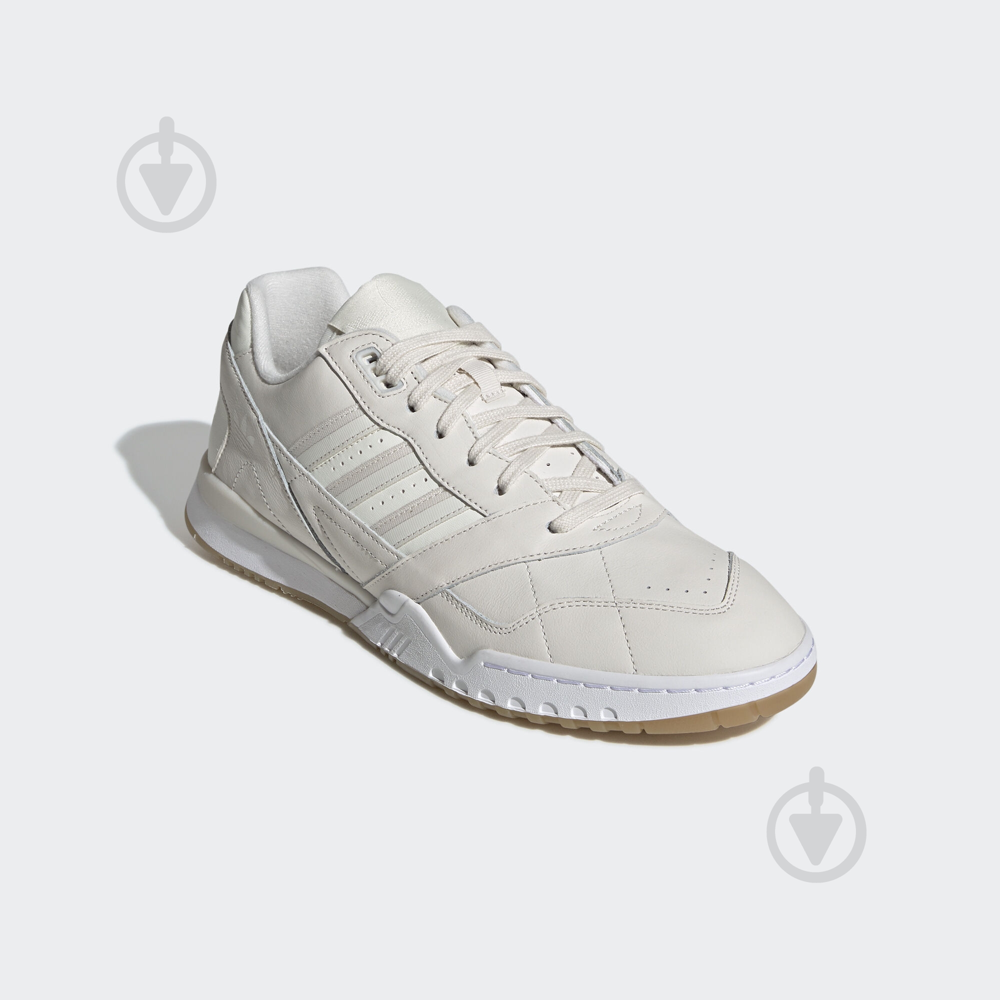 Кросівки чоловічі зимові Adidas A.R. TRAINER EE5403 р.44 білі - фото 4