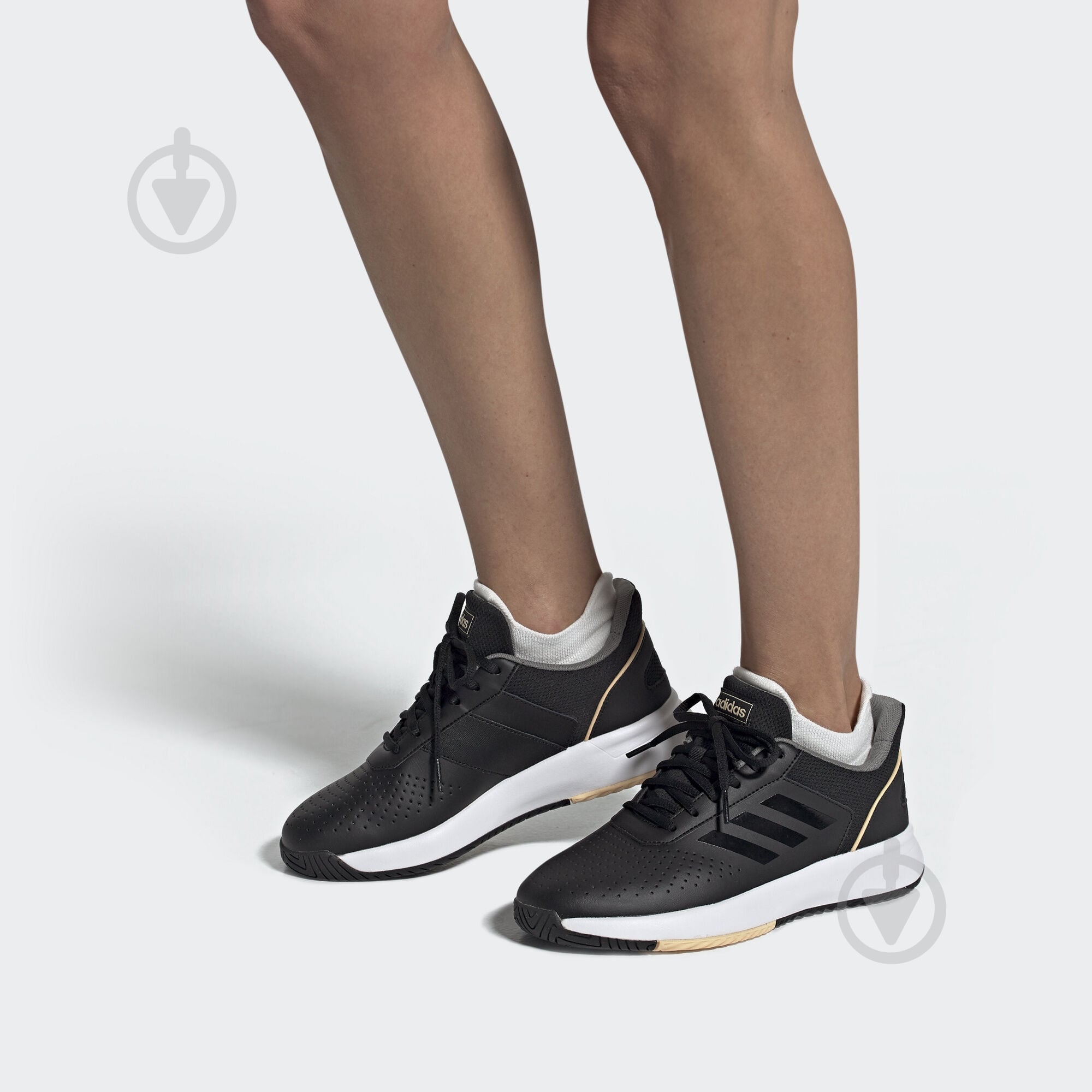 Кросівки жіночі Adidas COURTSMASH EE8452 р.37 1/3 чорні - фото 10 Кросівки жіночі Adidas COURTSMASH EE8452 р.37 1/3 чорні - фото 10