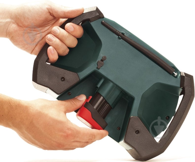 Строительная колонка с радио Metabo 602113000 - фото 3 Строительная колонка с радио Metabo 602113000 - фото 3