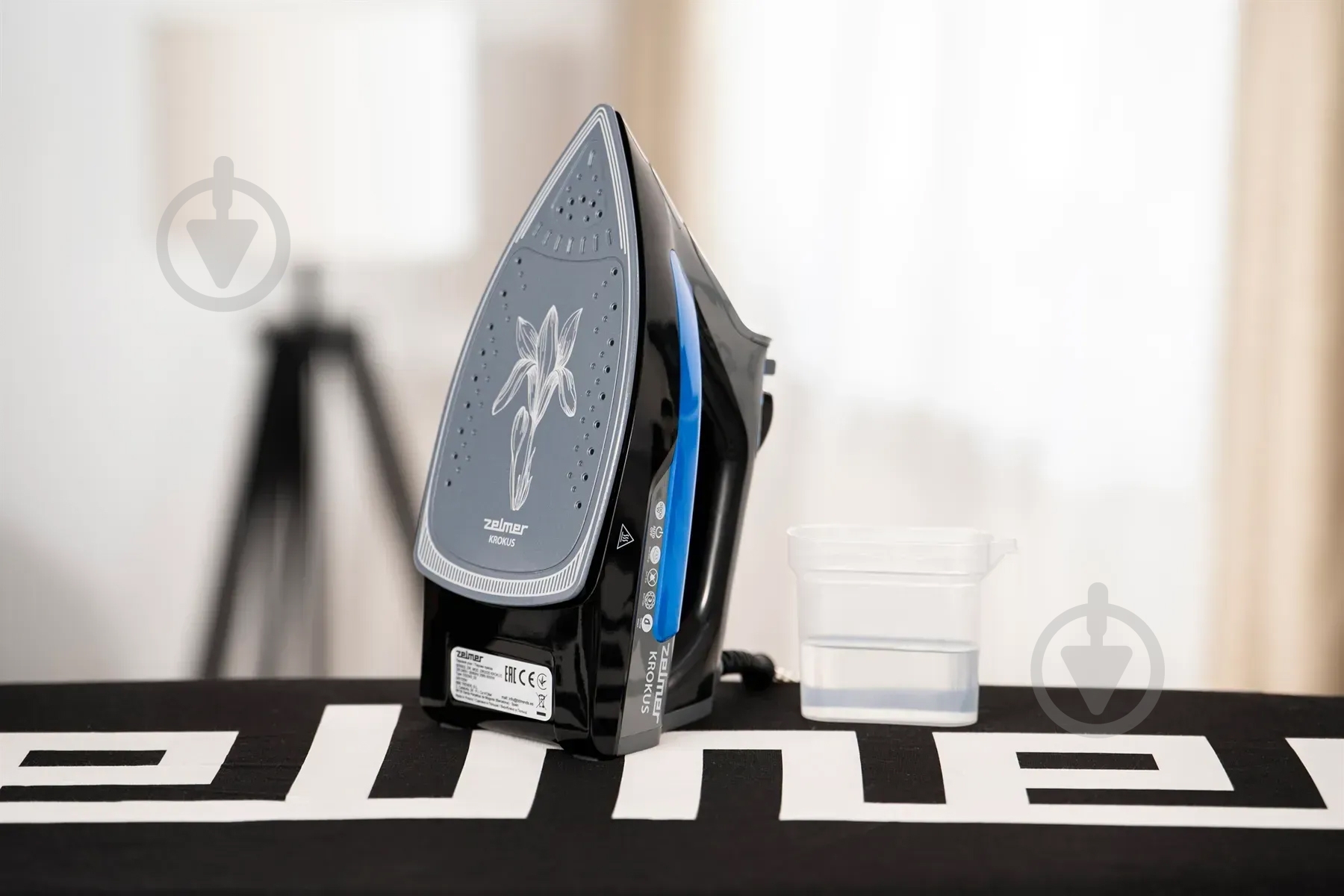 Утюг Zelmer ZIR3220 Krokus (80105959P) - фото 8 Утюг Zelmer ZIR3220 Krokus (80105959P) - фото 8