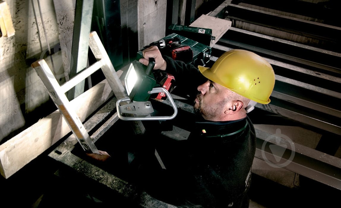 Фонарь Metabo PowerMaxx BSA 14,4-18 LED 690728000 - фото 2 Фонарь Metabo PowerMaxx BSA 14,4-18 LED 690728000 - фото 2