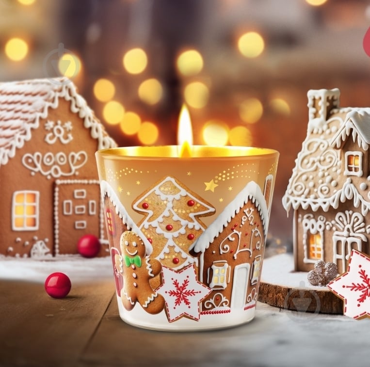 Свеча ароматическая Bartek Candles Пряничный город (Стекло 115г.) - фото 2