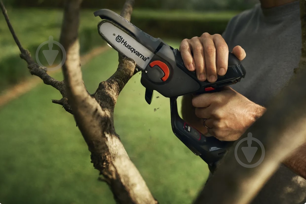 Акумуляторна міні пила Husqvarna Aspire P5-P4A KIT (АКБ+ЗП) - фото 3 Акумуляторна міні пила Husqvarna Aspire P5-P4A KIT (АКБ+ЗП) - фото 3