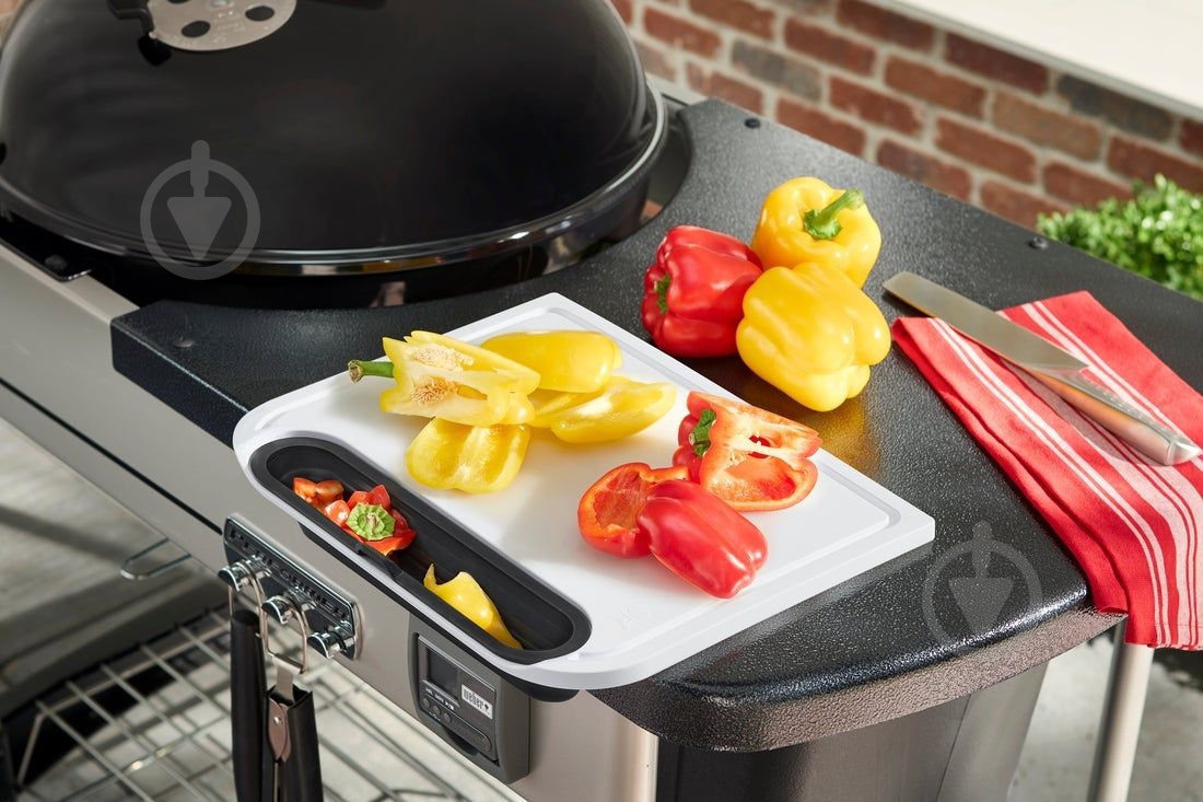 Аксессуар Weber разделочная доска с емкостью - фото 3 Аксессуар Weber разделочная доска с емкостью - фото 3