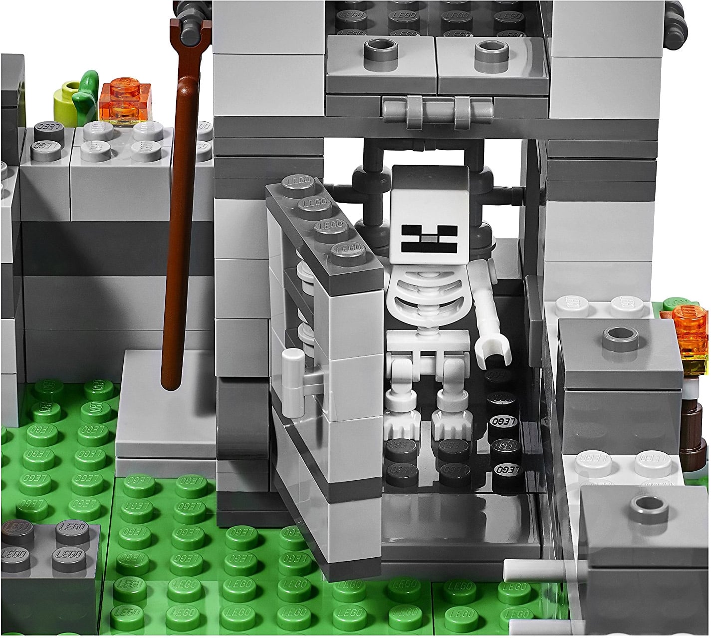 Конструктор LEGO Minecraft Крепость 21127 - фото 6 Конструктор LEGO Minecraft Крепость 21127 - фото 6