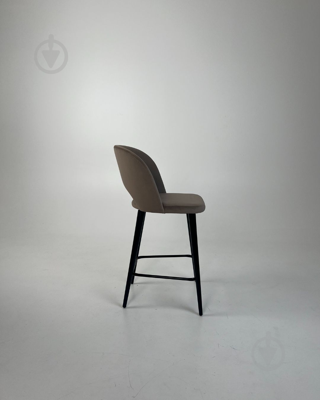 Стілець барний TWINSANN Mark 580x500x980 мм чорний / коричневий - фото 2 Стілець барний TWINSANN Mark 580x500x980 мм чорний / коричневий - фото 2