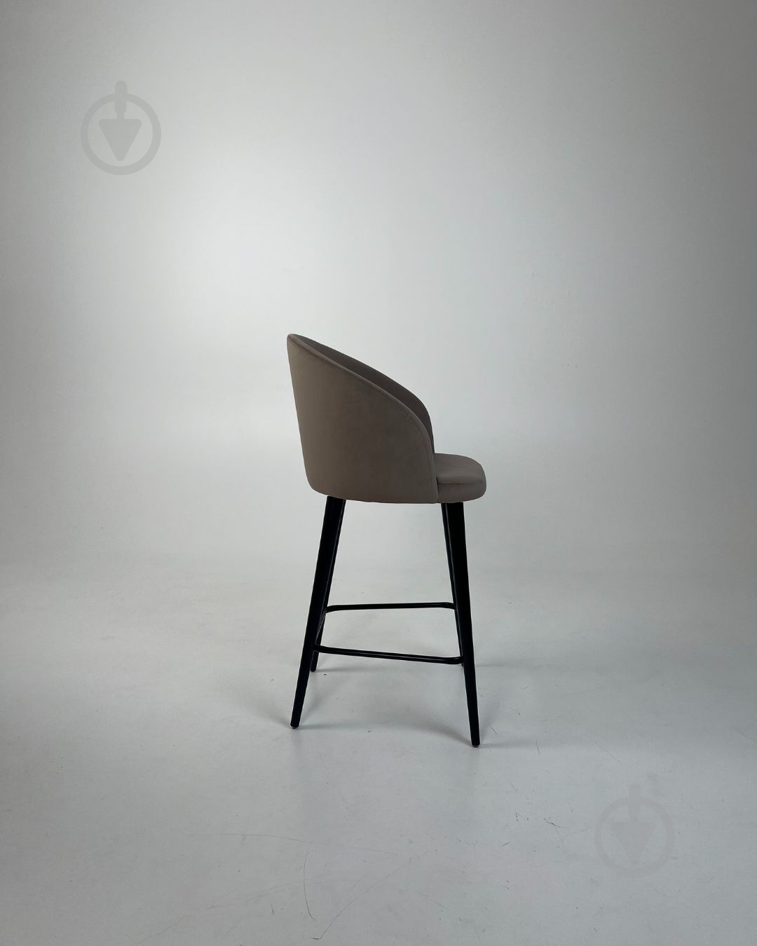 Стілець барний TWINSANN Milano 540x520x1030 мм чорний / коричневий - фото 2 Стілець барний TWINSANN Milano 540x520x1030 мм чорний / коричневий - фото 2