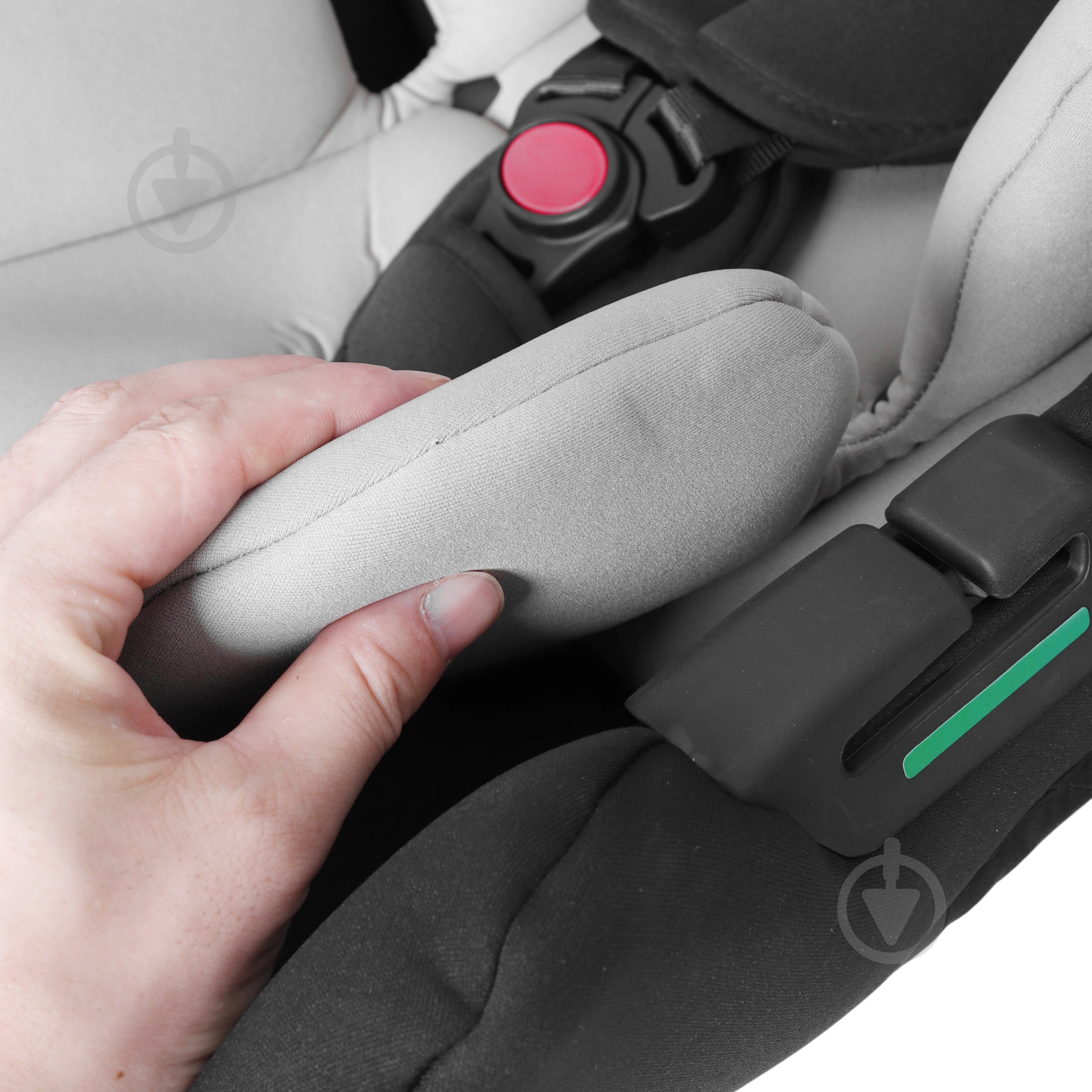 Автокресло Eternal Shield ES10 черный black - фото 13