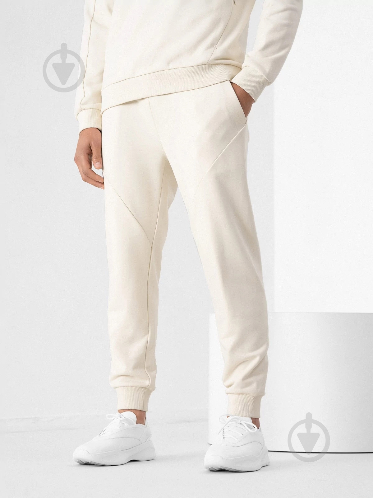 Брюки 4F RL9_TROUSERS CAS RL9SS22TTROM118-11S р. 2XL белый - фото 1 Брюки 4F RL9_TROUSERS CAS RL9SS22TTROM118-11S р. 2XL белый - фото 1