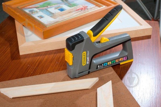 Степлер Stanley FMHT6-70868 FatMax 6 в 1, регулирования, 6-14 мм., Тип 53 + 140, пластик, гвозди, булавки - фото 18 Степлер Stanley FMHT6-70868 FatMax 6 в 1, регулирования, 6-14 мм., Тип 53 + 140, пластик, гвозди, булавки - фото 18
