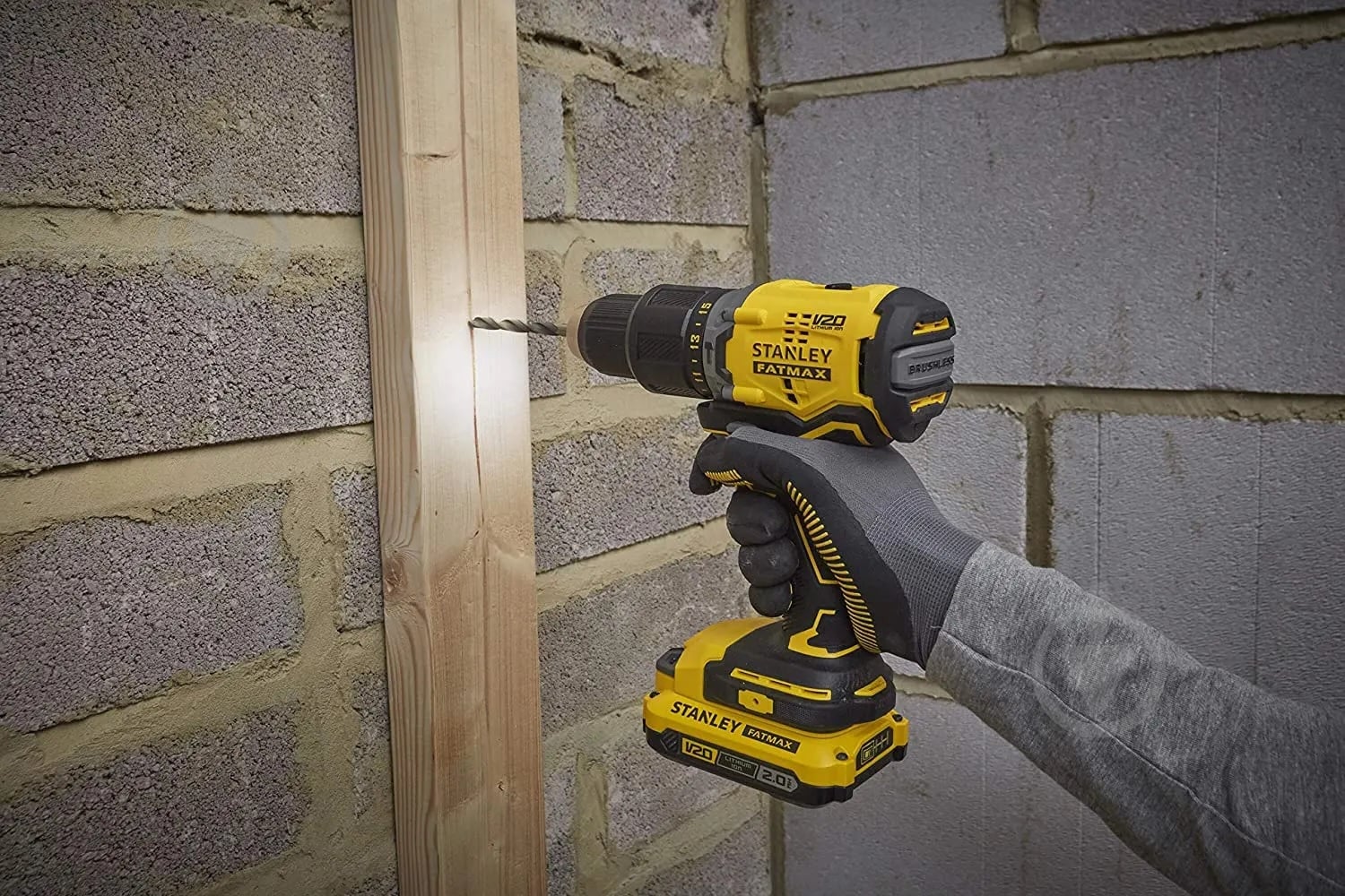 Шуруповерт ударный аккумуляторный Stanley FatMax SFMCD715D2K - фото 8