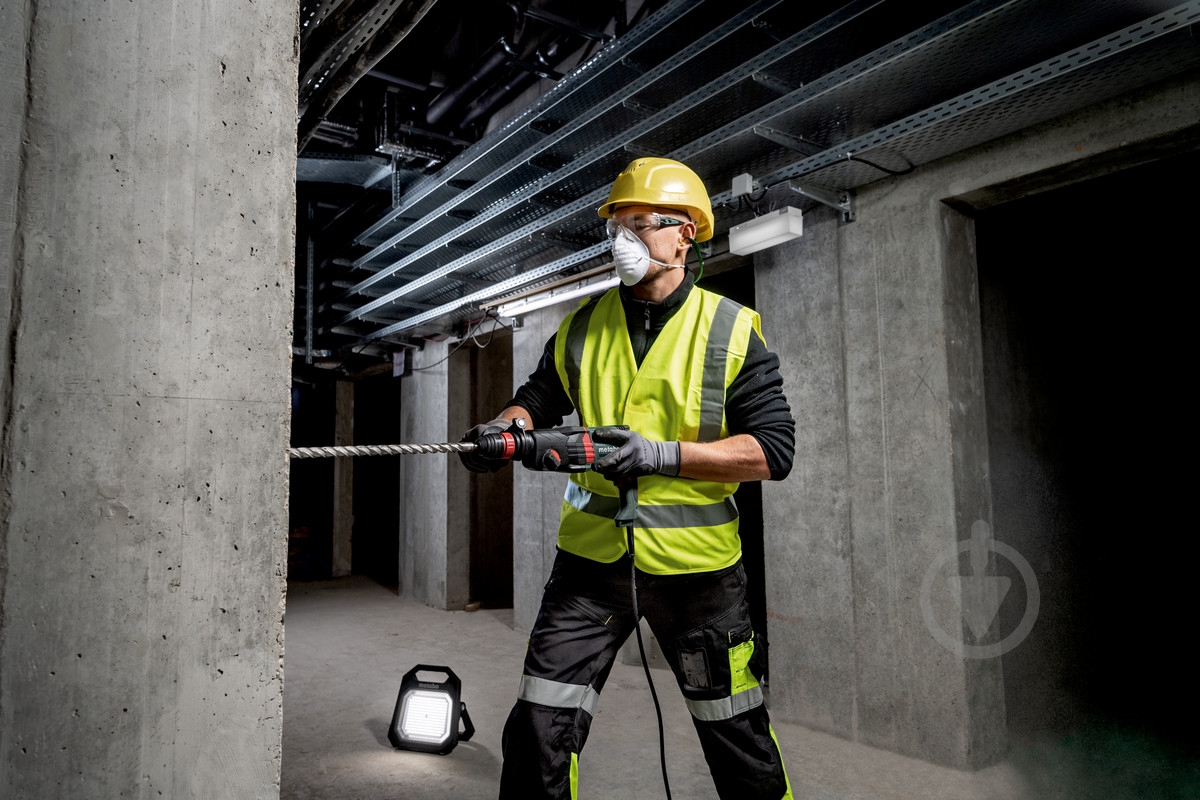Прожектор аккумуляторный Metabo 601506850 - фото 3