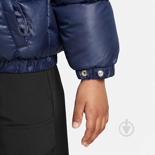 Пуховик Nike WR FILLED PUFFER JKT 86L074-U90 р.6 - фото 5 Пуховик Nike WR FILLED PUFFER JKT 86L074-U90 р.6 - фото 5