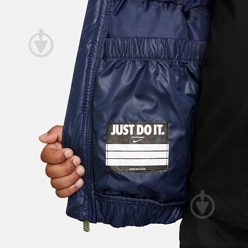 Пуховик Nike WR FILLED PUFFER JKT 86L074-U90 р.6 - фото 6 Пуховик Nike WR FILLED PUFFER JKT 86L074-U90 р.6 - фото 6