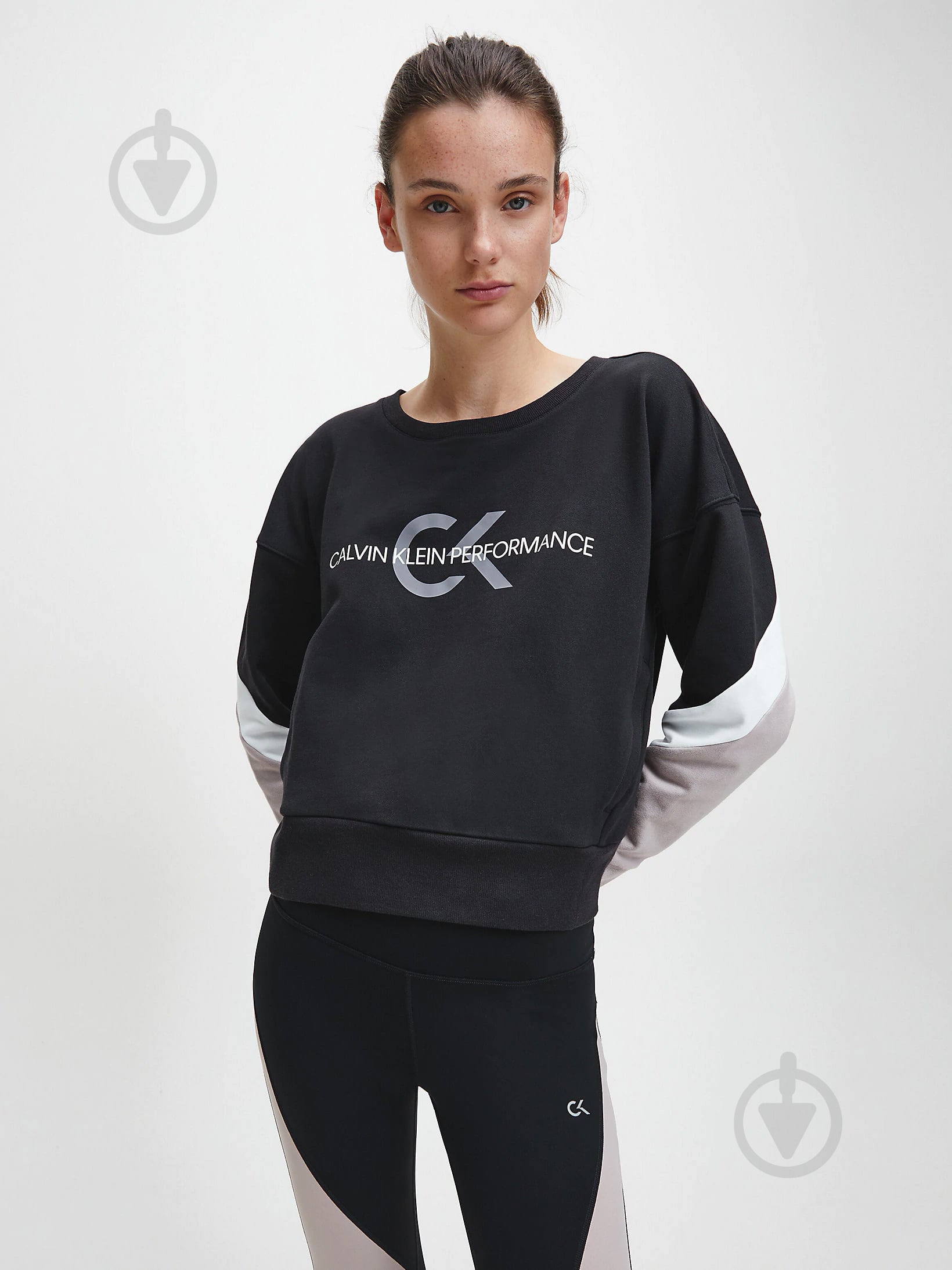 Джемпер Calvin Klein Performance PULLOVER 00GWS0W307-007 р. L чорний - фото 1