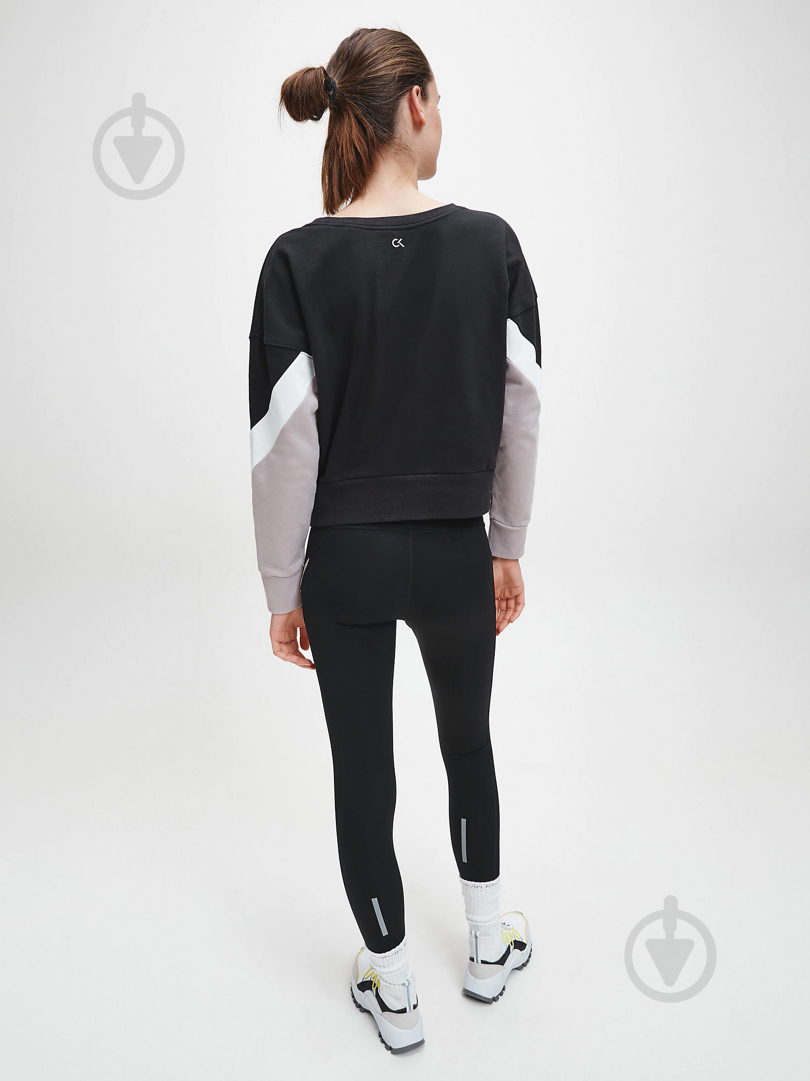 Джемпер Calvin Klein Performance PULLOVER 00GWS0W307-007 р. M черный - фото 3 Джемпер Calvin Klein Performance PULLOVER 00GWS0W307-007 р. M черный - фото 3