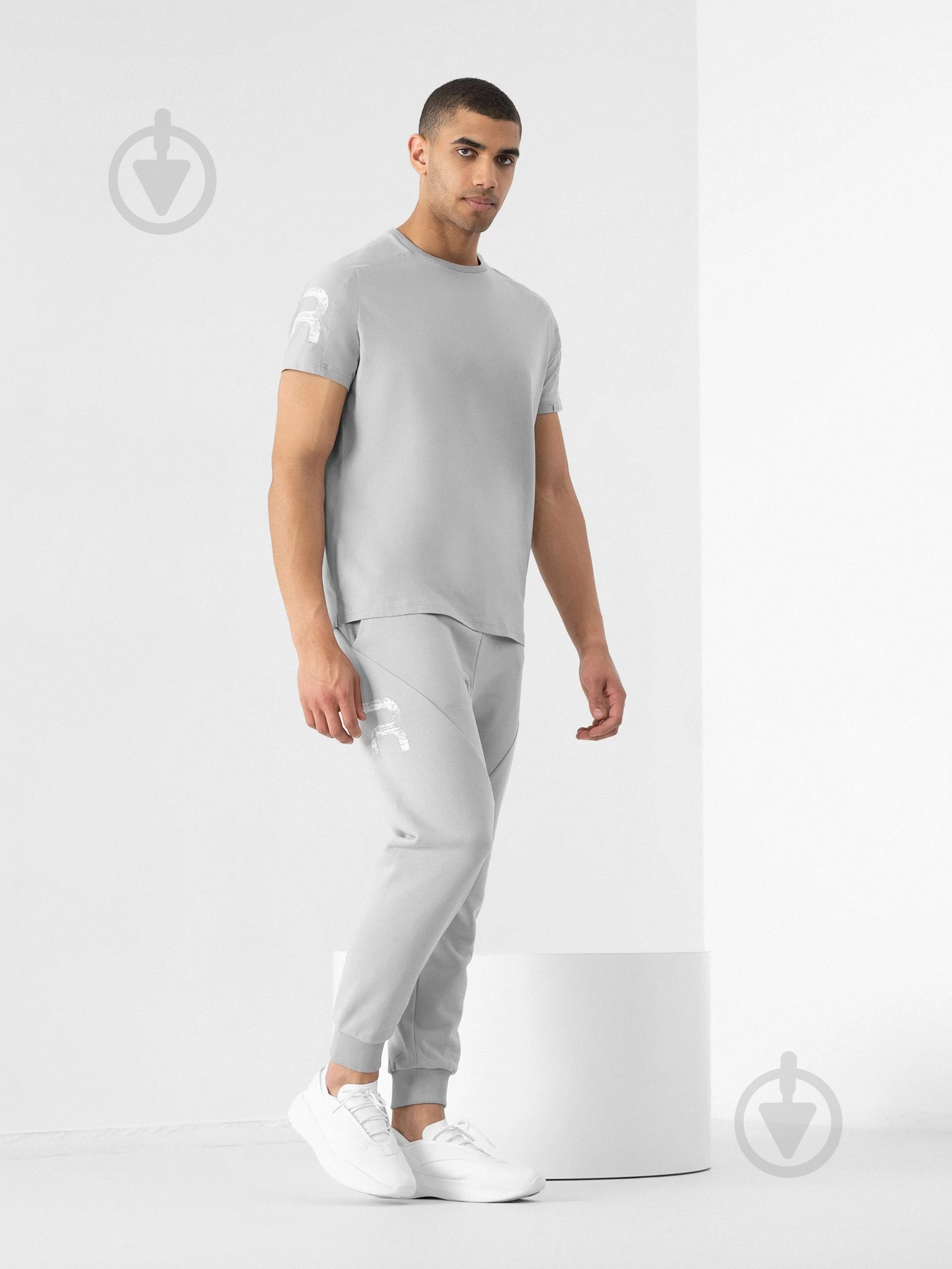 Брюки 4F RL9_TROUSERS CAS RL9SS22TTROM118-25S р. M серый - фото 3 Брюки 4F RL9_TROUSERS CAS RL9SS22TTROM118-25S р. M серый - фото 3