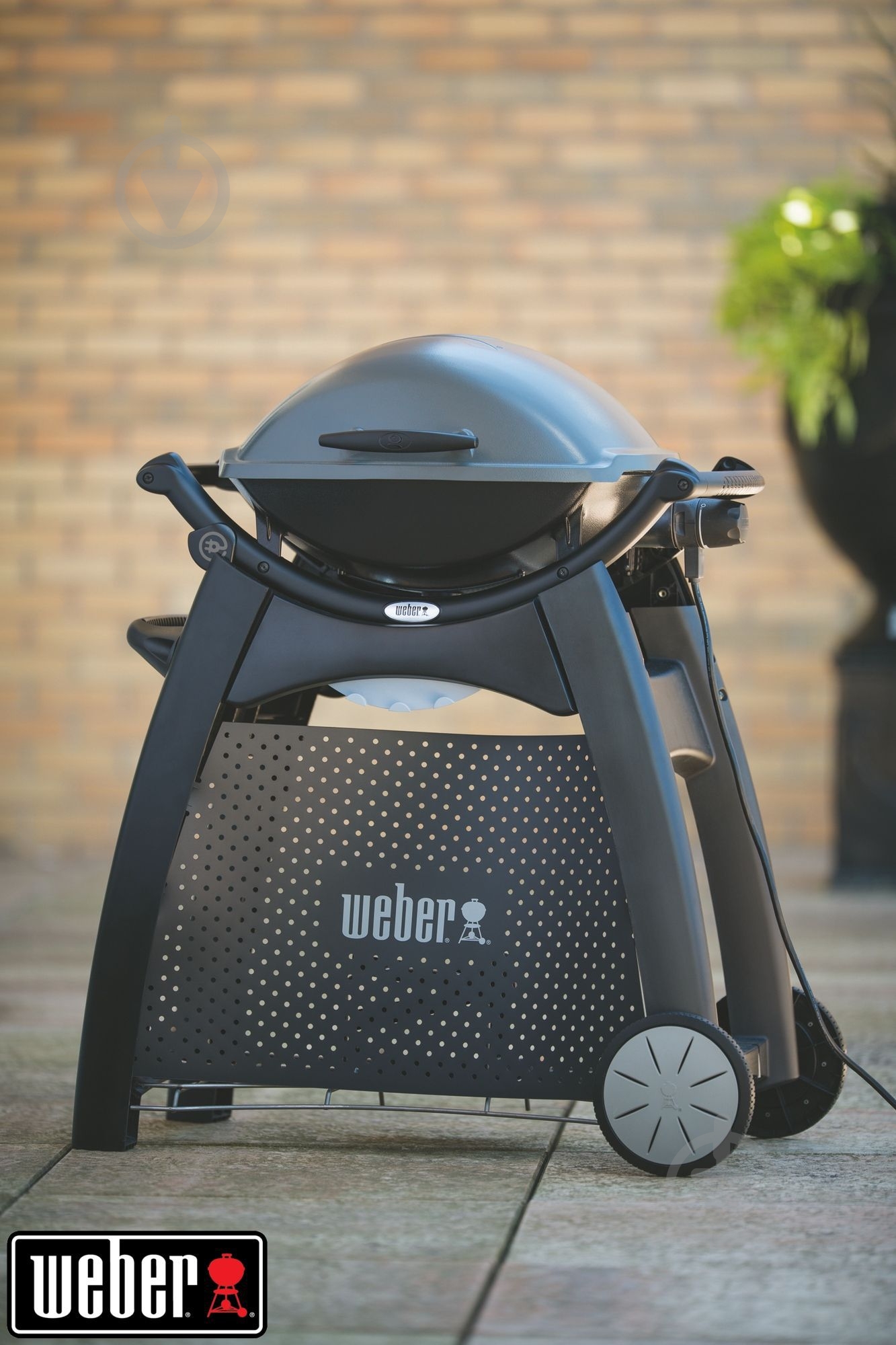 Подставка-тележка Weber 6526 для Weber Q 2000 - фото 2 Подставка-тележка Weber 6526 для Weber Q 2000 - фото 2