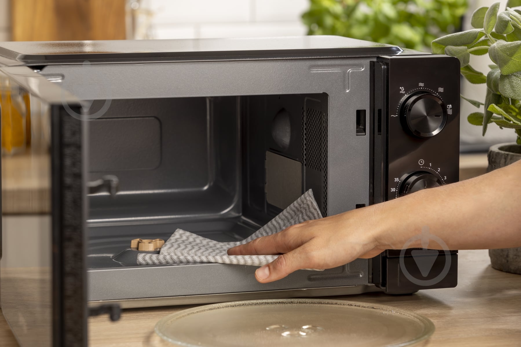 Мікрохвильова піч Gorenje MO20CE1B5 - фото 9