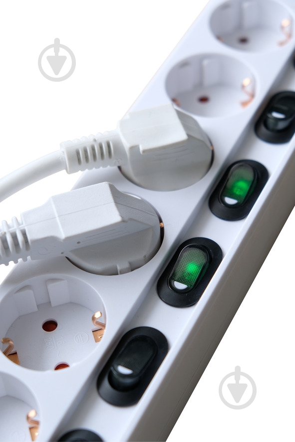 Удлинитель с выключателем Brennenstuhl индивидуально на каждую розетку с заземлением 6 гн. белый 2 м 1153110126 - фото 7 Удлинитель с выключателем Brennenstuhl индивидуально на каждую розетку с заземлением 6 гн. белый 2 м 1153110126 - фото 7