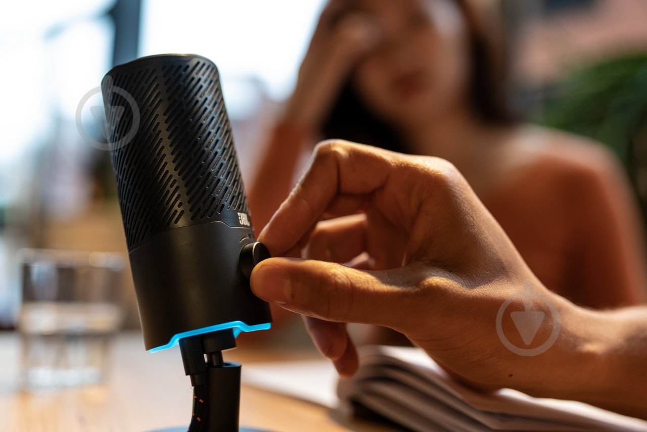 Микрофон JBL Quantum Stream (JBLQSTREAMBLK) - фото 14 Микрофон JBL Quantum Stream (JBLQSTREAMBLK) - фото 14