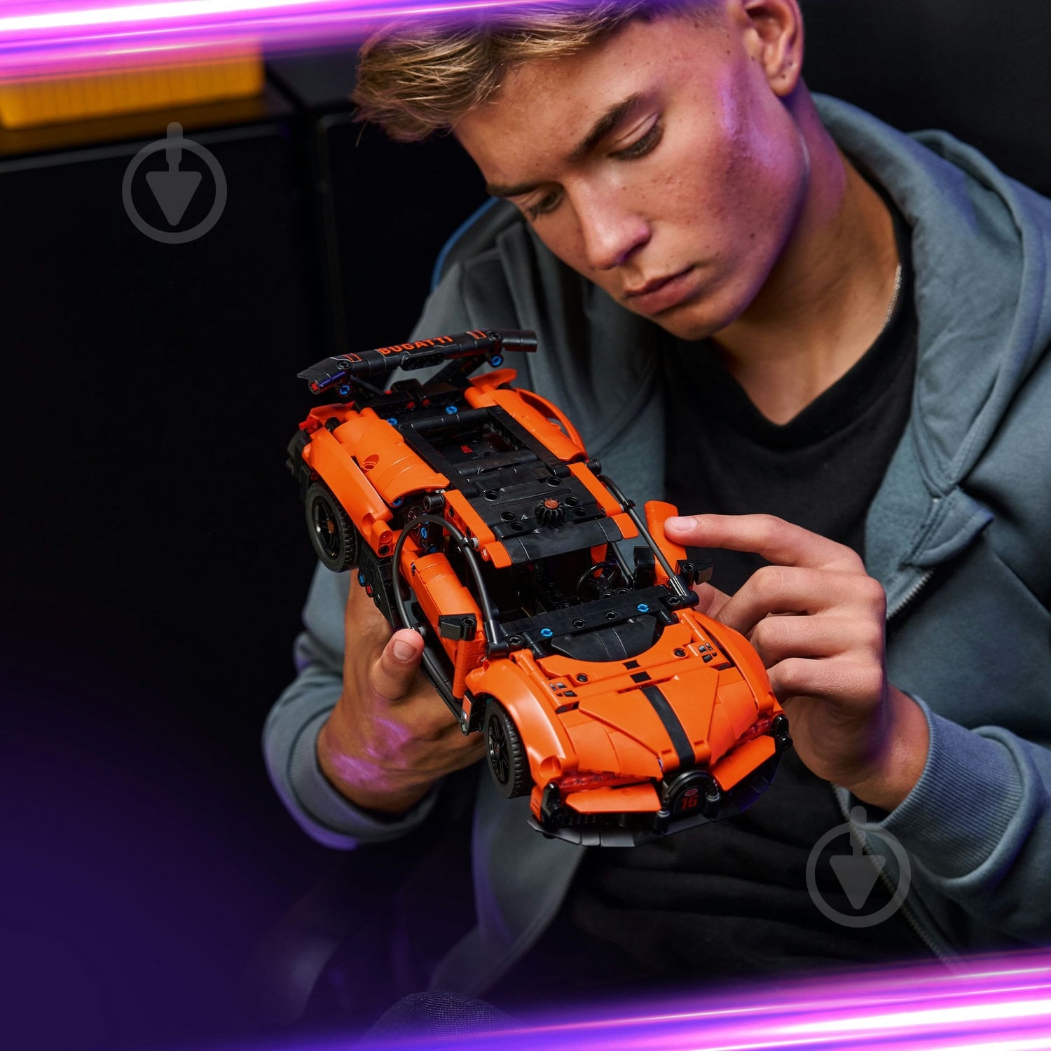 Конструктор LEGO Technic Гиперкар Bugatti Chiron Pur Sport 42222 - фото 4