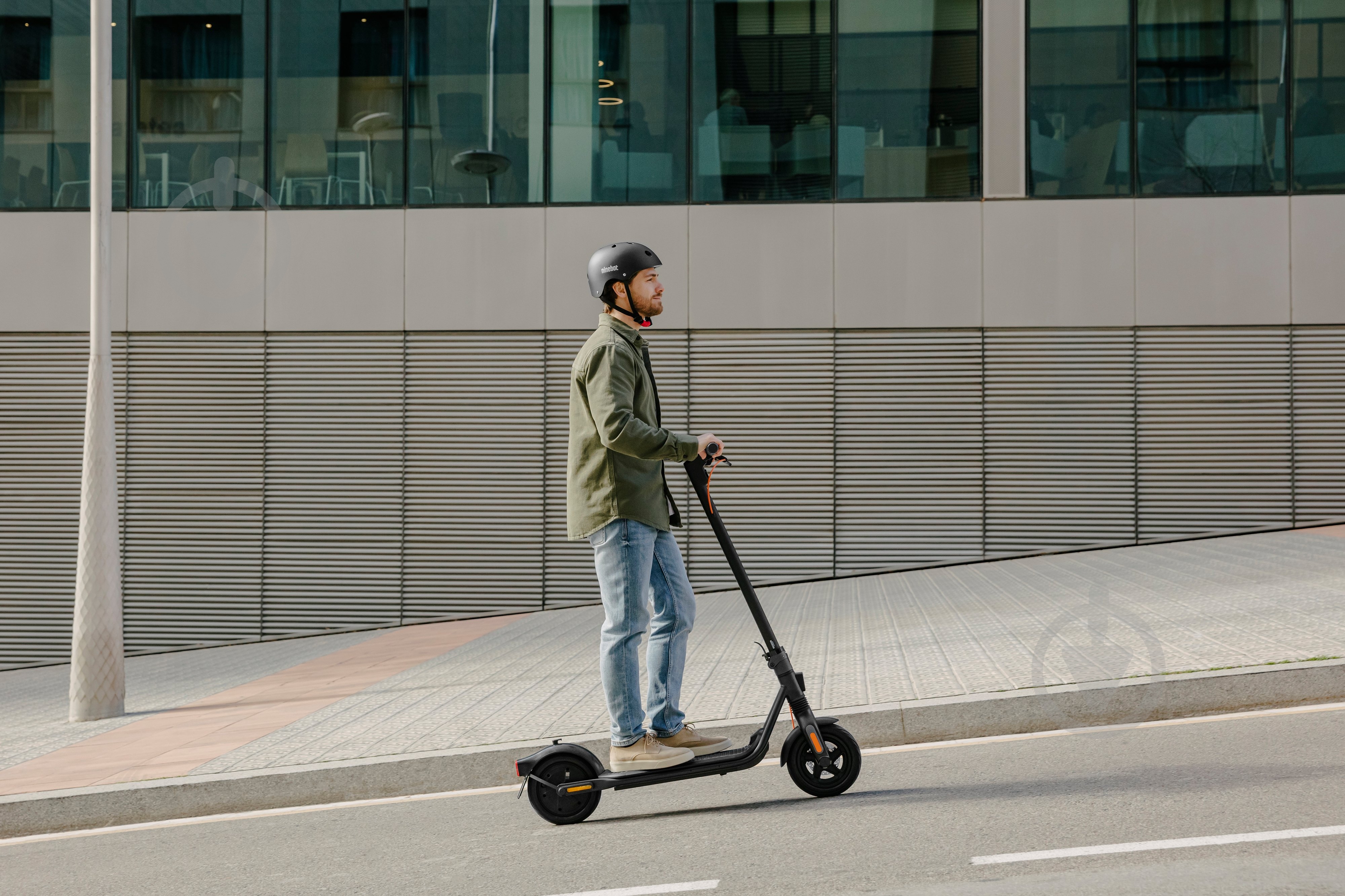 Електросамокат Segway-Ninebot F2 PRO E (AA.05.12.03.0001) - фото 11
