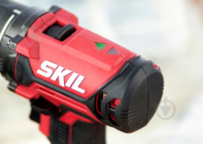 Шуруповерт аккумуляторный SKIL DD1E3008CA+BC1E3136AA - фото 4