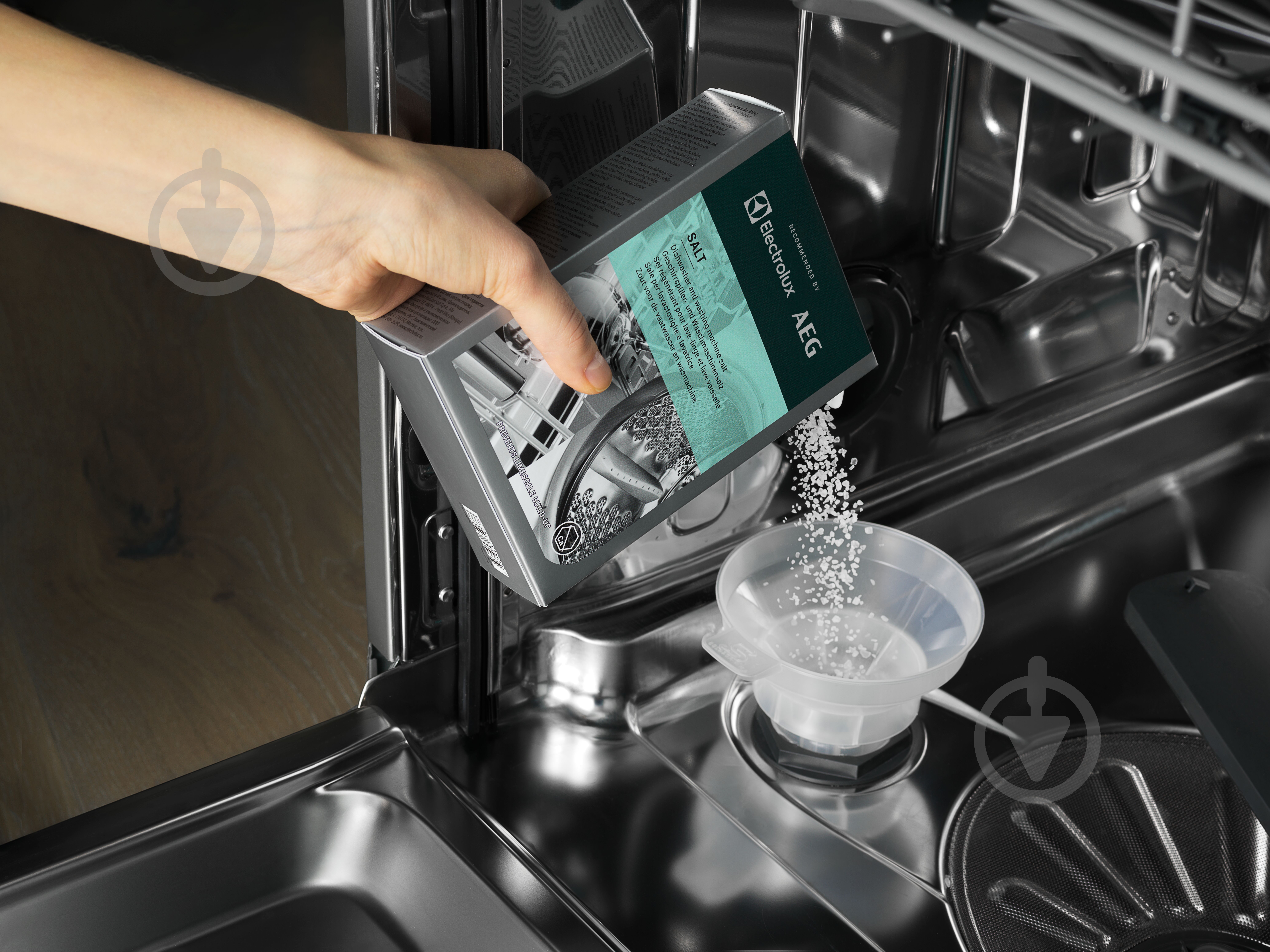 Соль для посудомоечных машин Electrolux M3GCS201 1000 г - фото 3