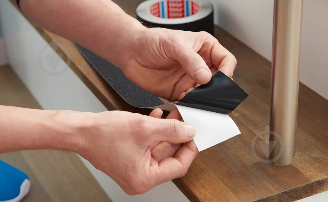 Лента против скольжения TESA Extra Resistant прозрачная 25 мм 5 м - фото 2 Лента против скольжения TESA Extra Resistant прозрачная 25 мм 5 м - фото 2