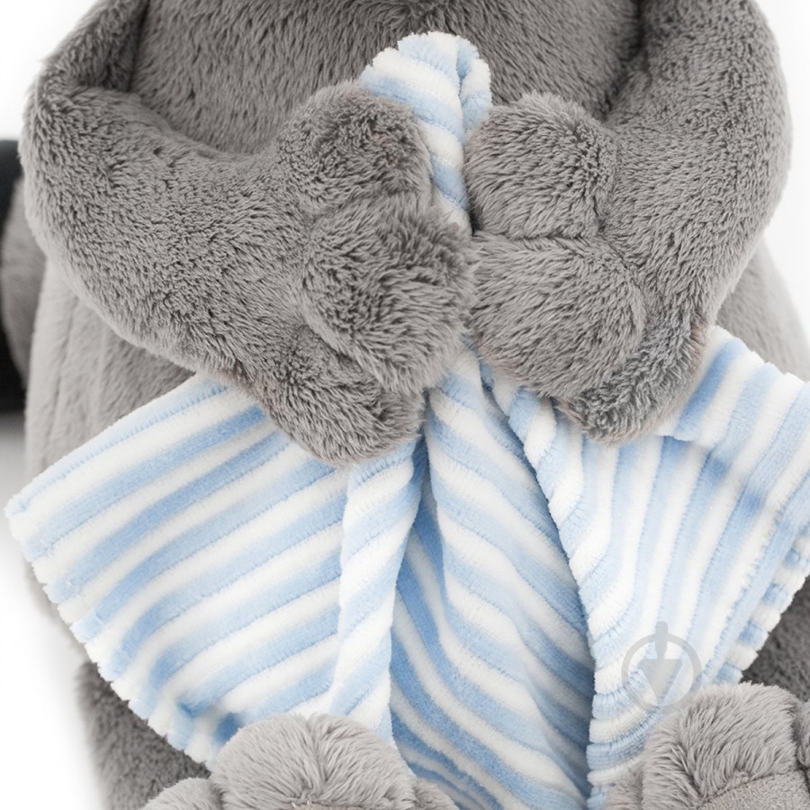 Мягкая игрушка Orange Енот Дэнни с полотенцем 28 см серый - фото 2