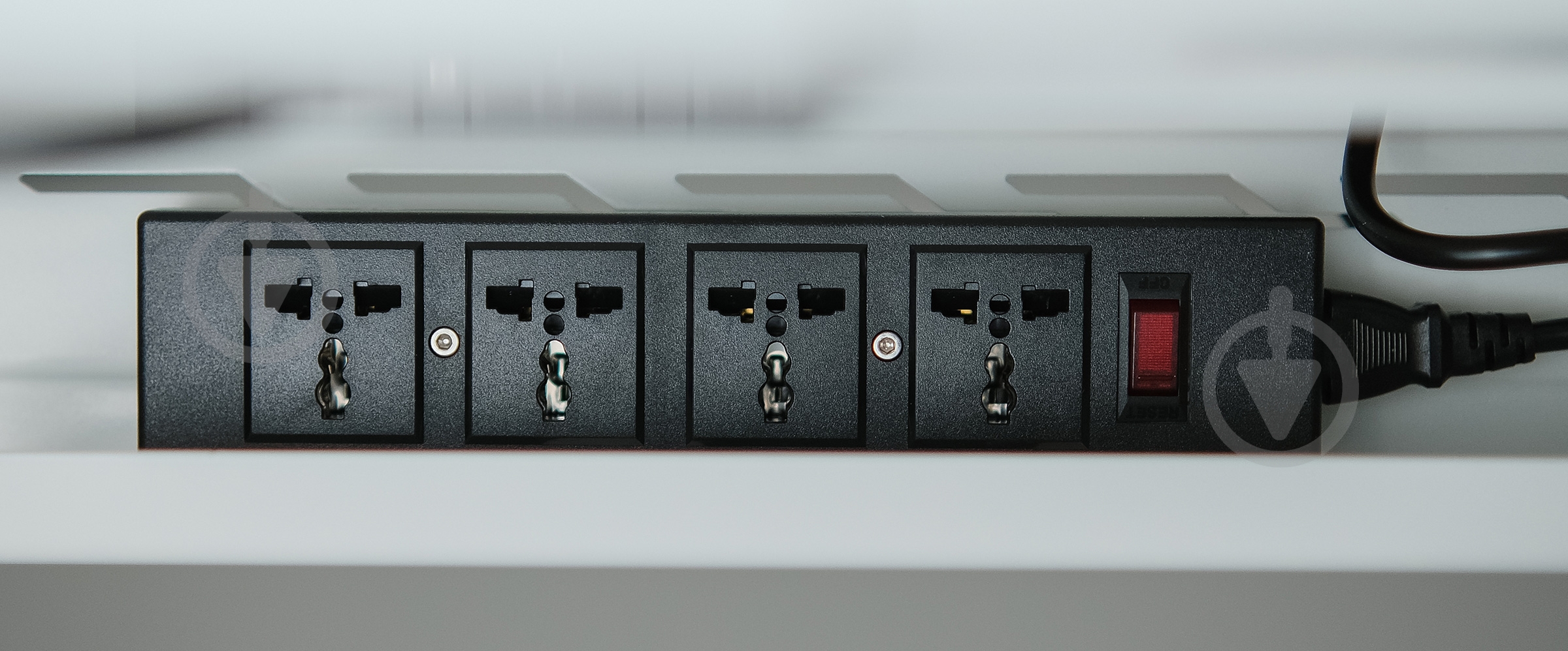 Стол компьютерный Cougar Royal 150 White - фото 8