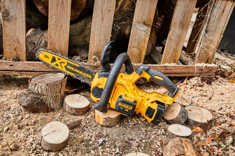 Пила ланцюгова акумуляторна DeWalt DCM565P1 - фото 3