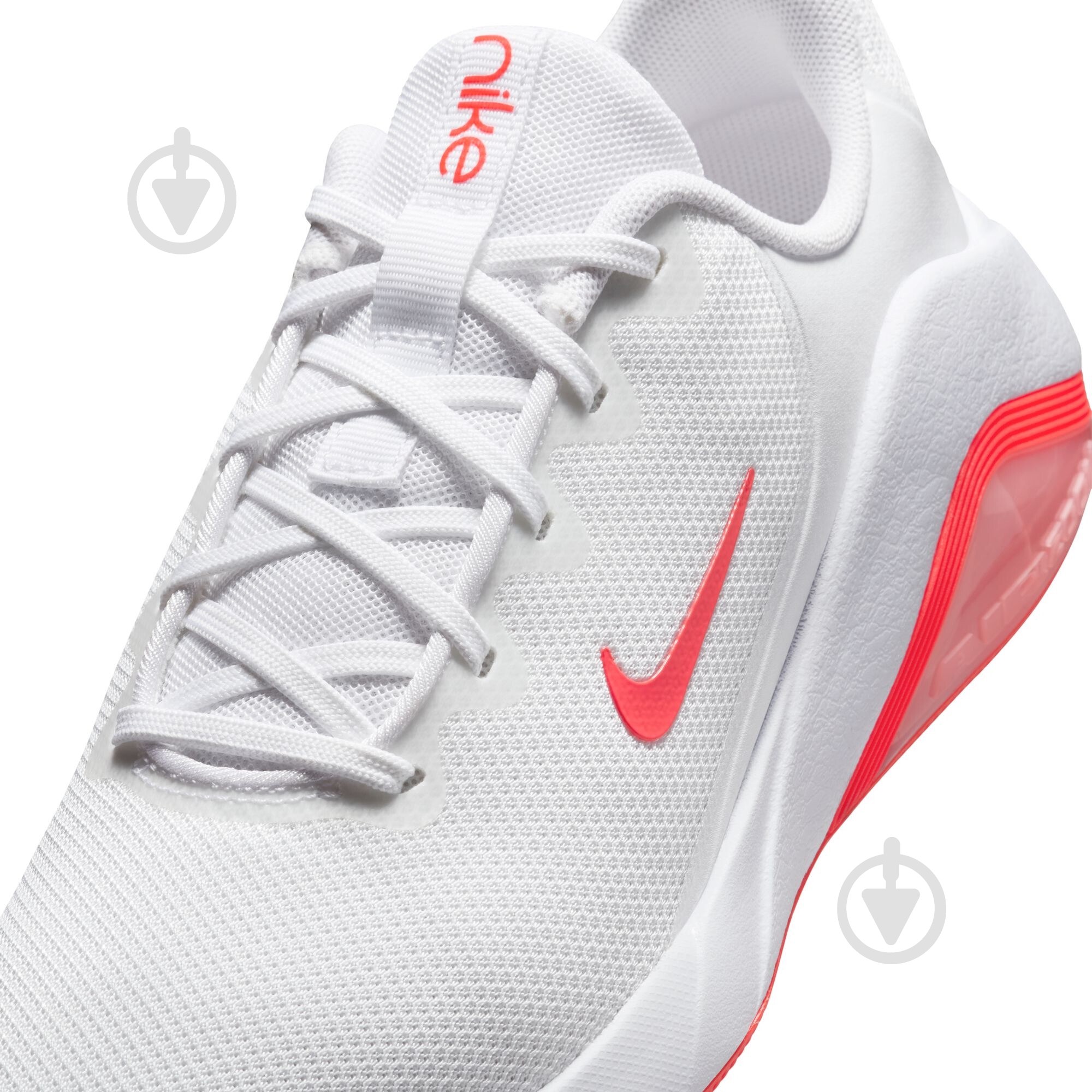 Кросівки жіночі Nike Bella 7 FZ1689-101 р.37,5 білі - фото 10 Кросівки жіночі Nike Bella 7 FZ1689-101 р.37,5 білі - фото 10