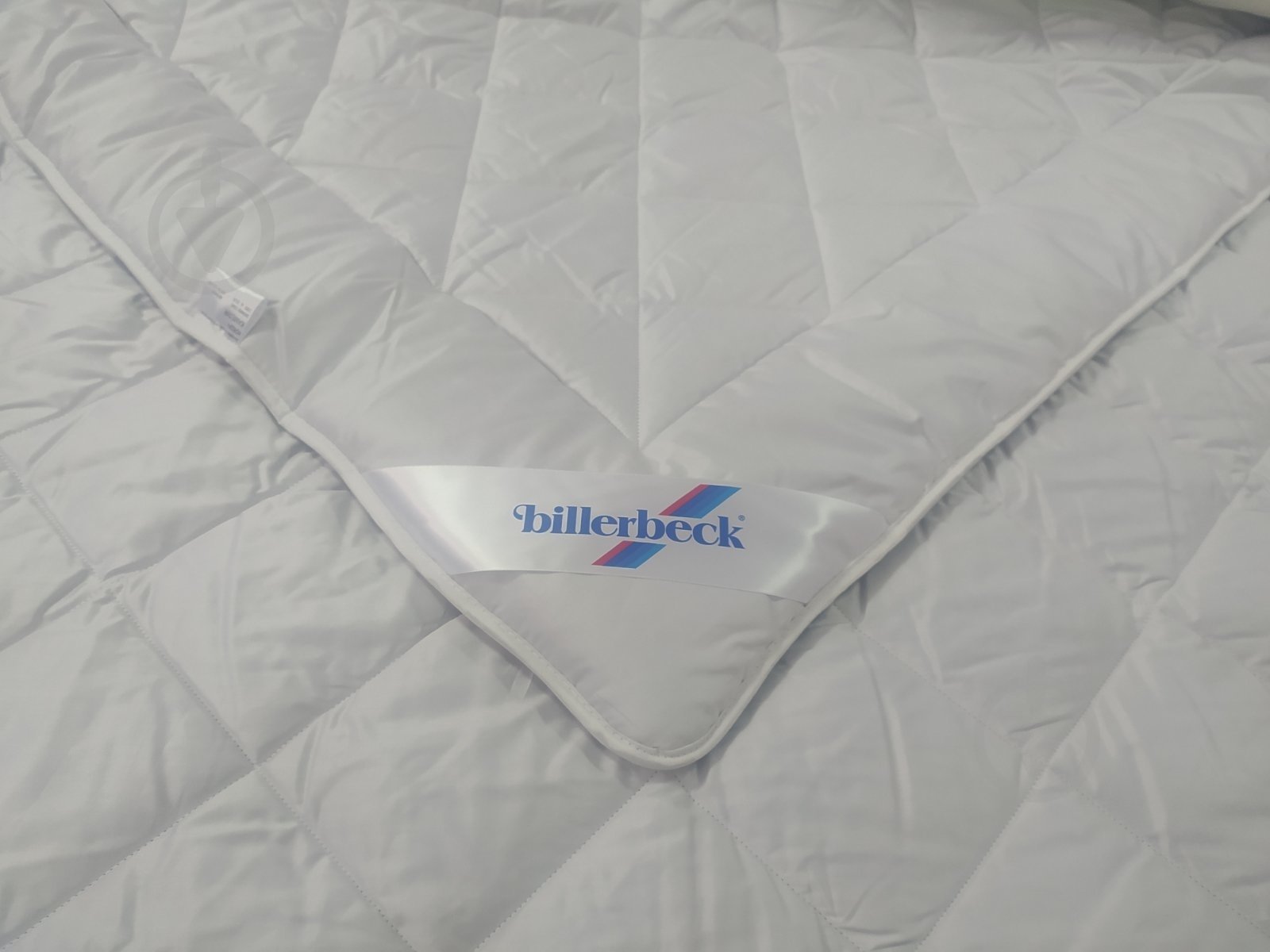 Ковдра Камелія 0570-10/05 155x215 см Billerbeck білий - фото 2 Ковдра Камелія 0570-10/05 155x215 см Billerbeck білий - фото 2