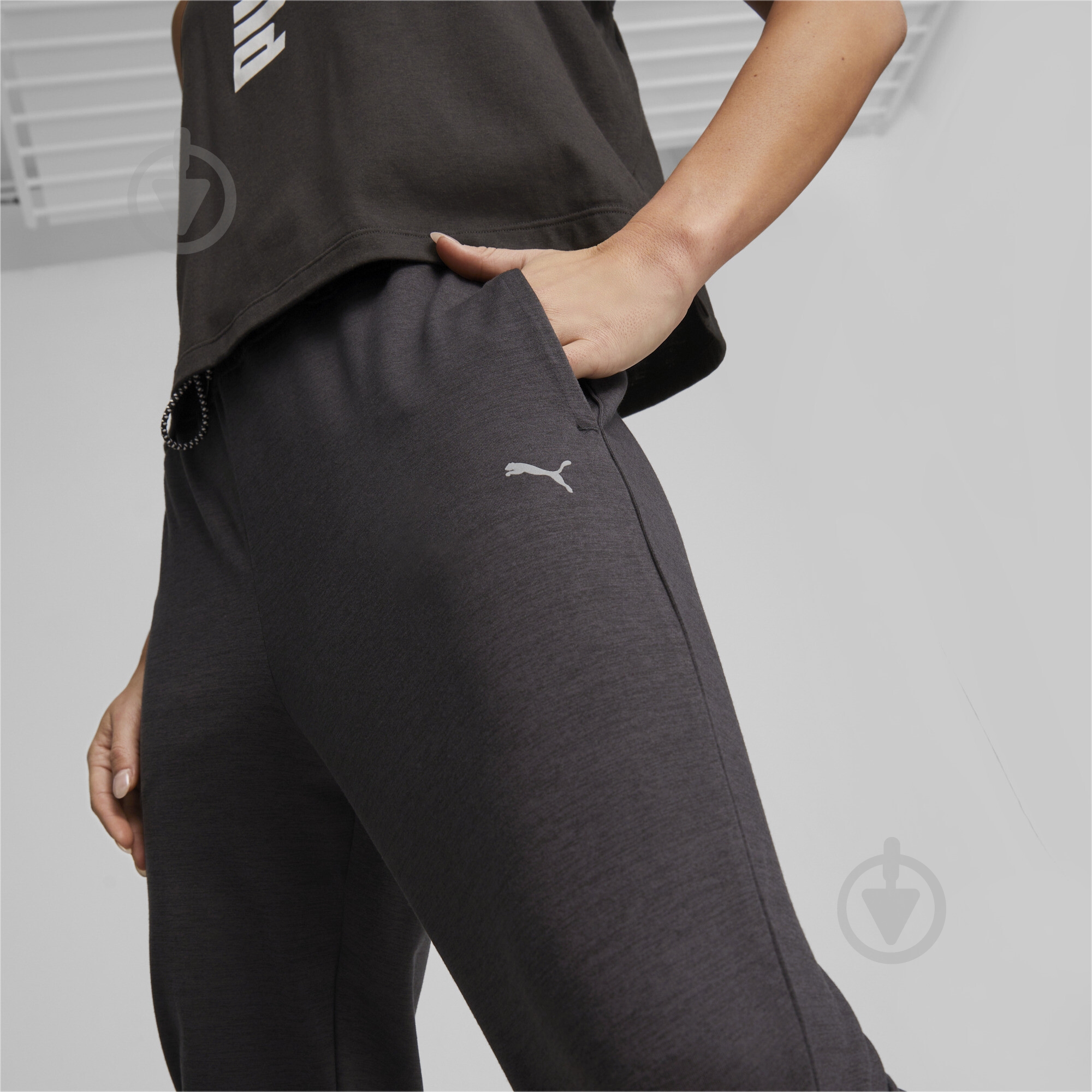Брюки Puma TRAIN CLOUDSPUN JOGGER 52310901 р. L черный - фото 4