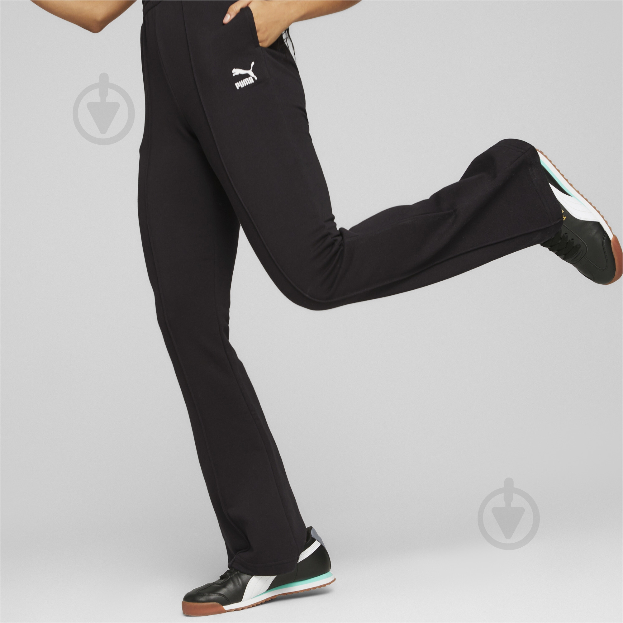 Штани Puma CLASSICS FLARED PANTS TR 53805901 р. M чорний - фото 3
