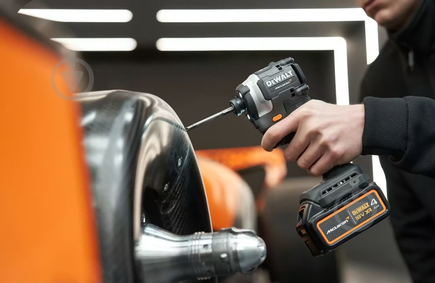 Набор аккумуляторного инструмента DeWalt DCK200MM2T - фото 17