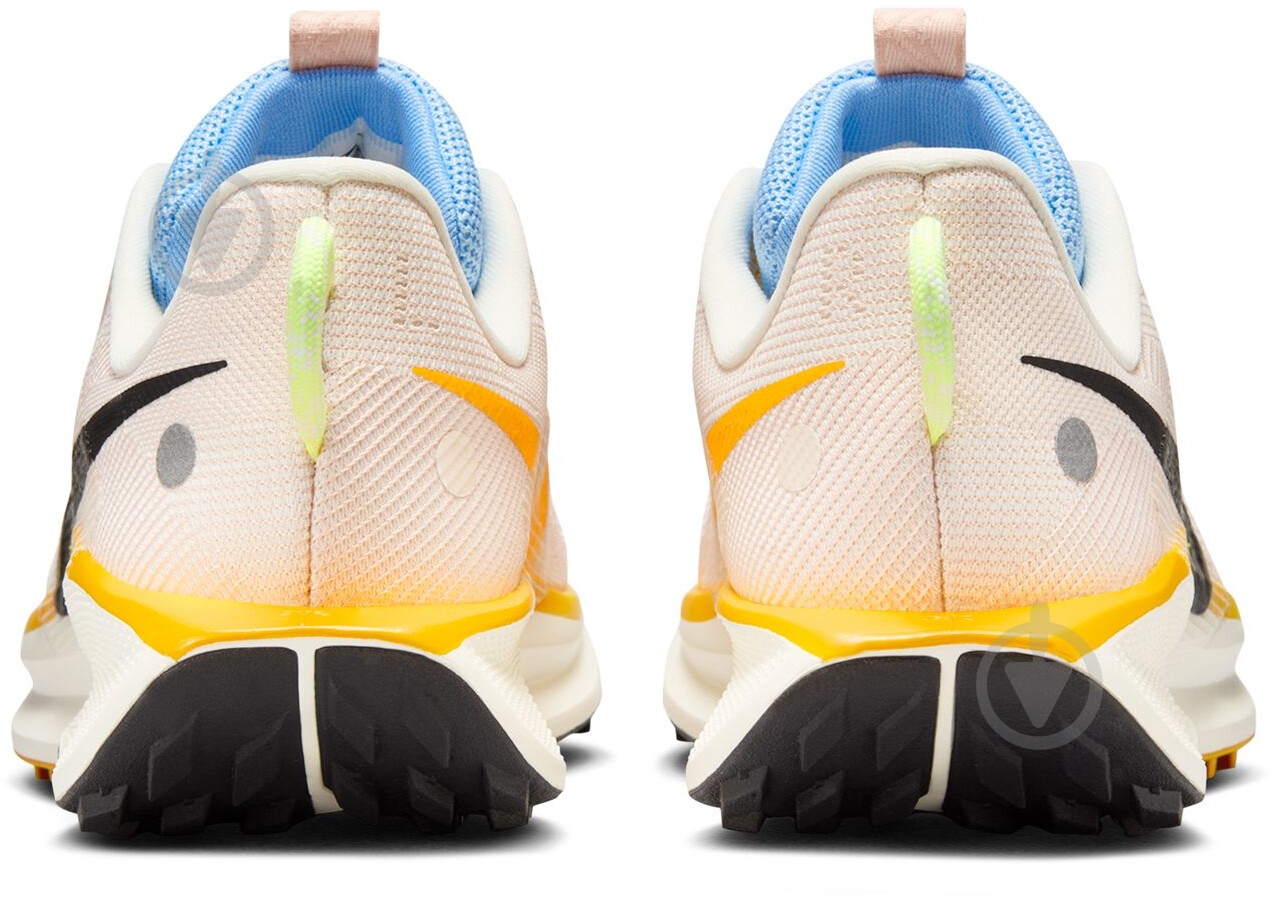 Кросівки жіночі Nike Pegasus Trail 5 DV3865-007 р.40 бежеві - фото 6 Кросівки жіночі Nike Pegasus Trail 5 DV3865-007 р.40 бежеві - фото 6