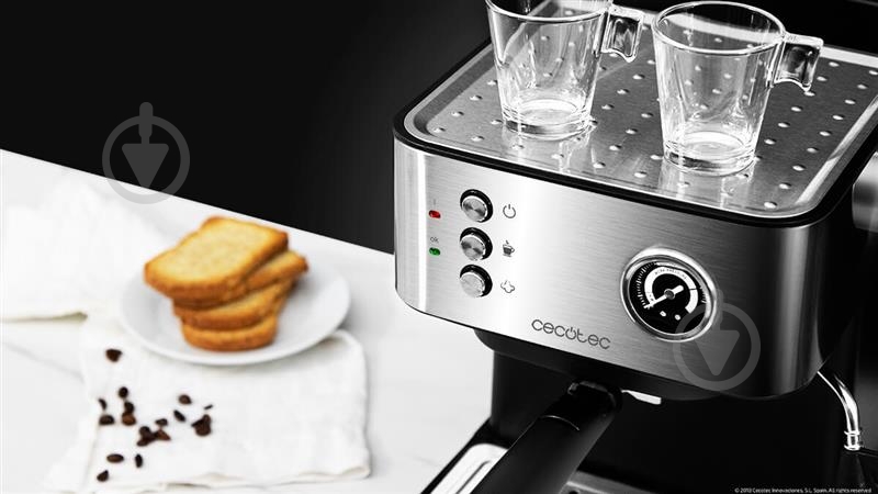 Кофеварка рожковая CECOTEC Cumbia Power Espresso 20 Professionale CCTC-01556 - фото 4 Кофеварка рожковая CECOTEC Cumbia Power Espresso 20 Professionale CCTC-01556 - фото 4