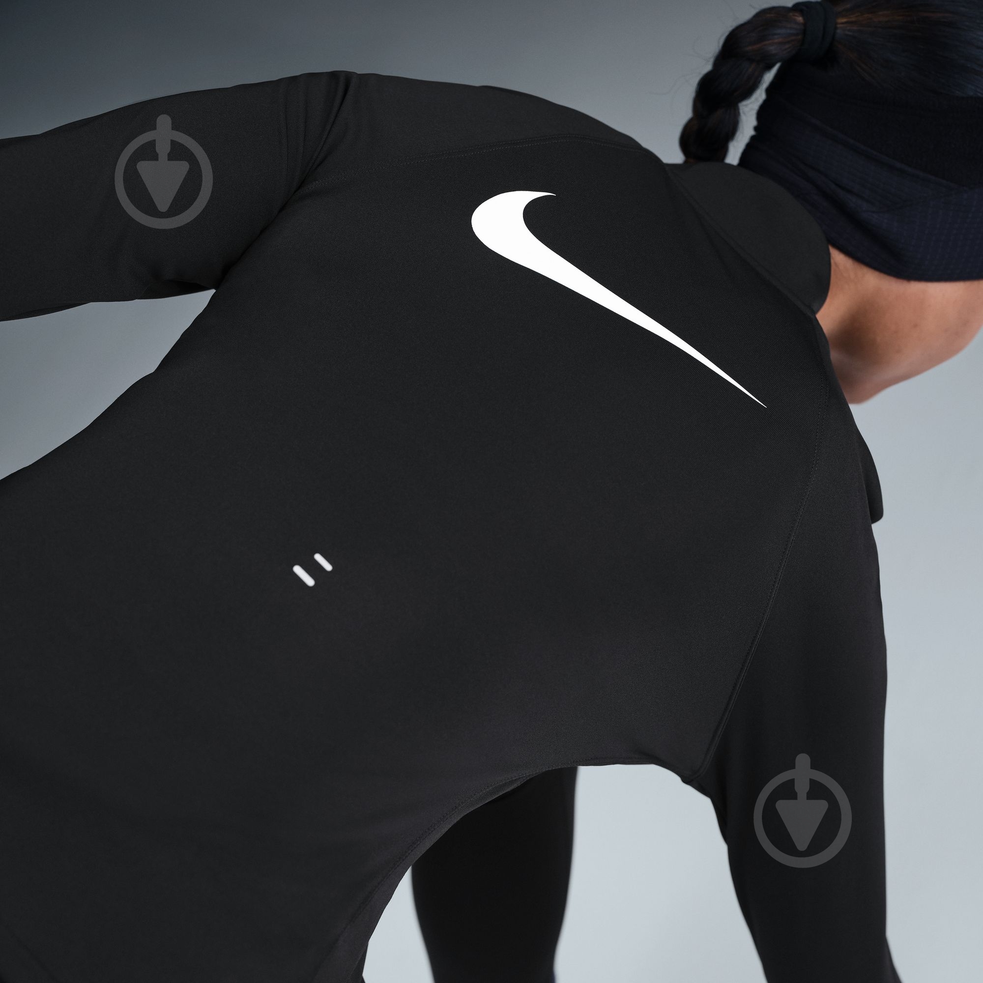 Джемпер Nike W NK TEMPO SWSH HBR DF HZ TOP HV2842-010 р.S черный - фото 11