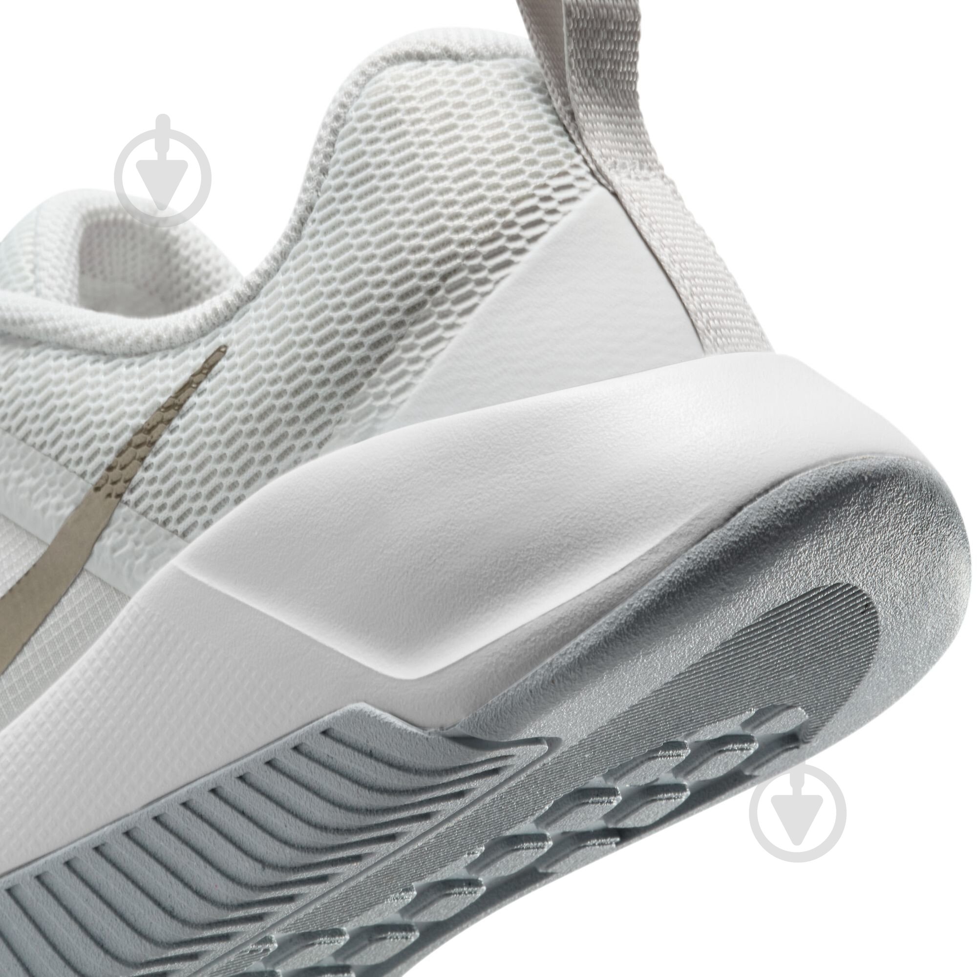 Кросівки жіночі Nike MC TRAINER 3 FQ1830-002 р.40,5 сірі - фото 10