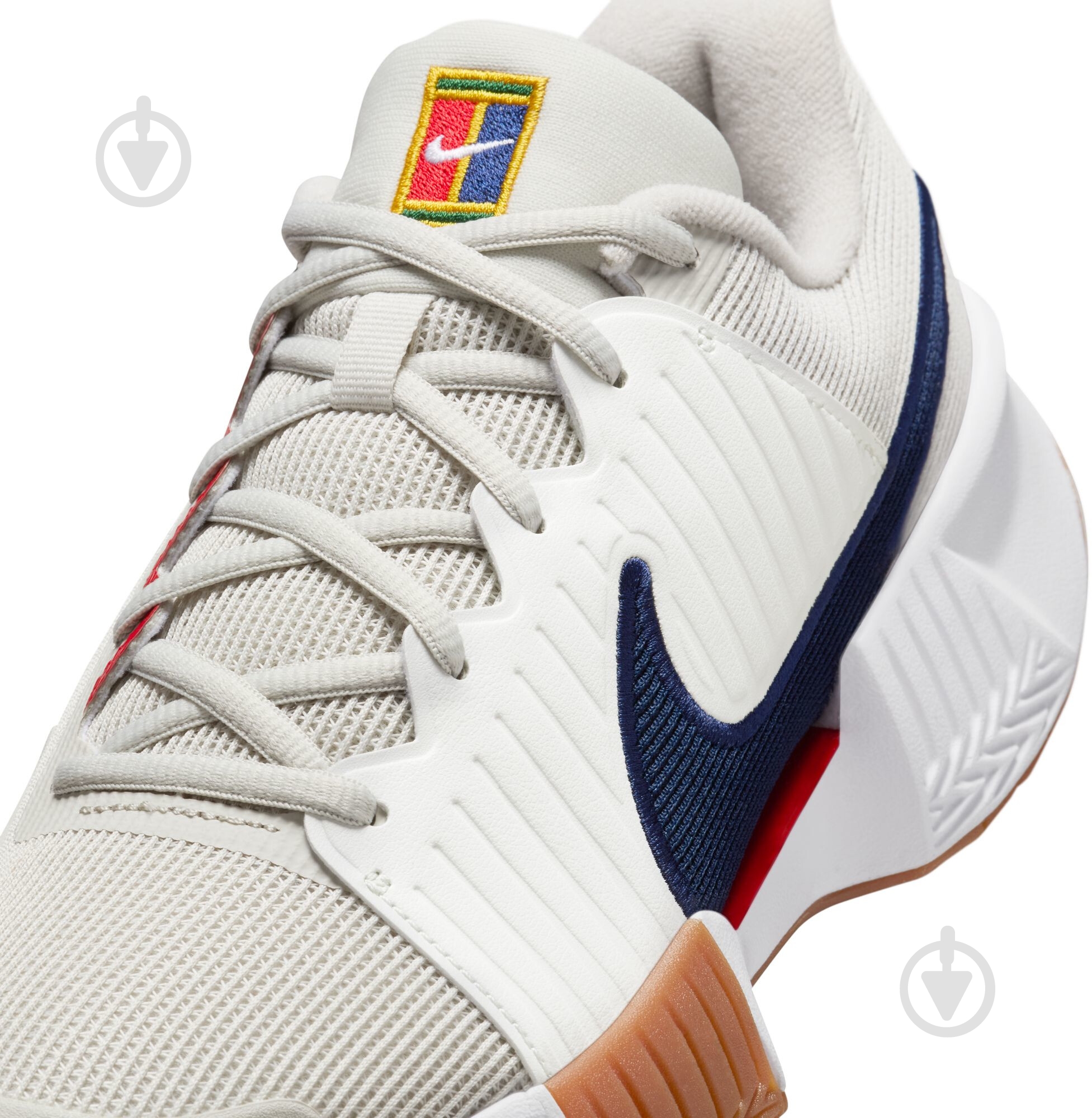 Кросівки жіночі Nike GP Challenge Pro FB3146-002 р.41 бежеві - фото 10