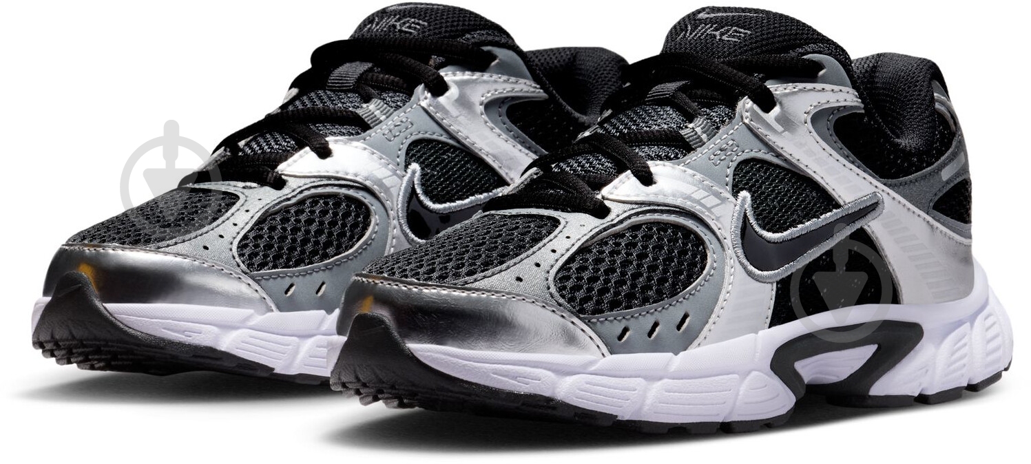 Кроссовки Nike V5 RNR (GS) HQ6411-001 р.36,5 - фото 5 Кроссовки Nike V5 RNR (GS) HQ6411-001 р.36,5 - фото 5