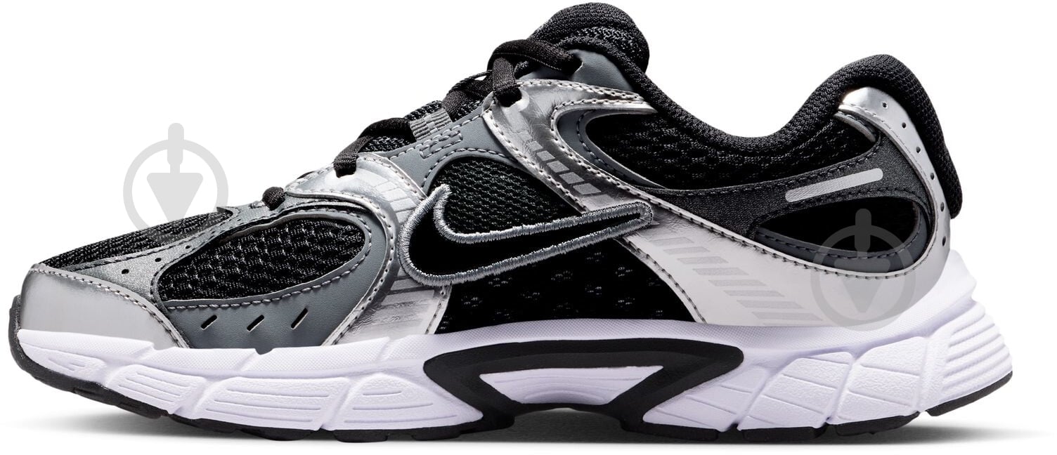 Кроссовки Nike V5 RNR (GS) HQ6411-001 р.38,5 - фото 4 Кроссовки Nike V5 RNR (GS) HQ6411-001 р.38,5 - фото 4