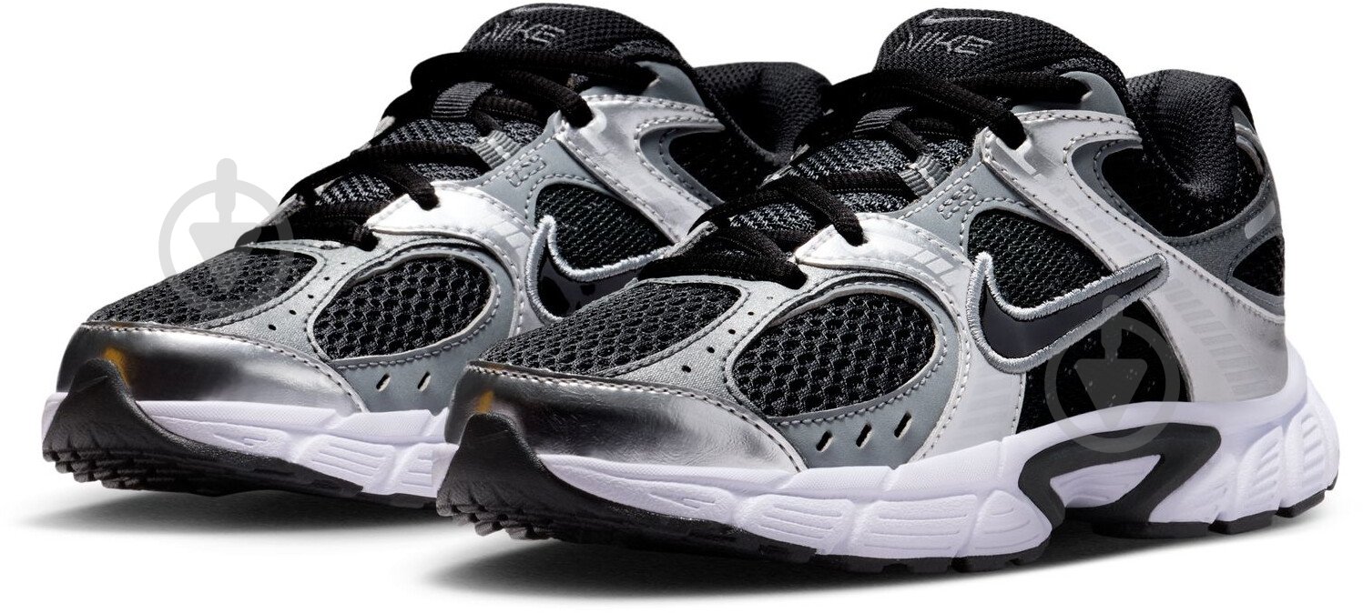 Кроссовки Nike V5 RNR (GS) HQ6411-001 р.38,5 - фото 5 Кроссовки Nike V5 RNR (GS) HQ6411-001 р.38,5 - фото 5
