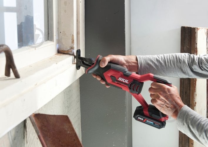 Пила сабельная SKIL SW1E3470CA+BC1E3136AA - фото 3 Пила сабельная SKIL SW1E3470CA+BC1E3136AA - фото 3